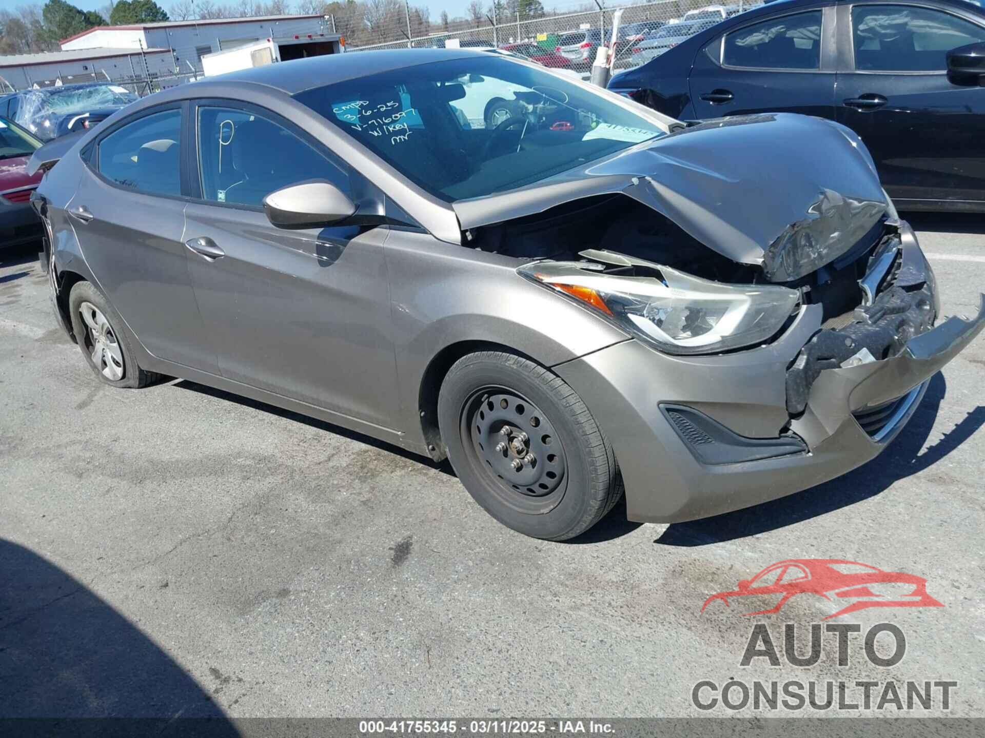 HYUNDAI ELANTRA 2016 - 5NPDH4AE2GH716097