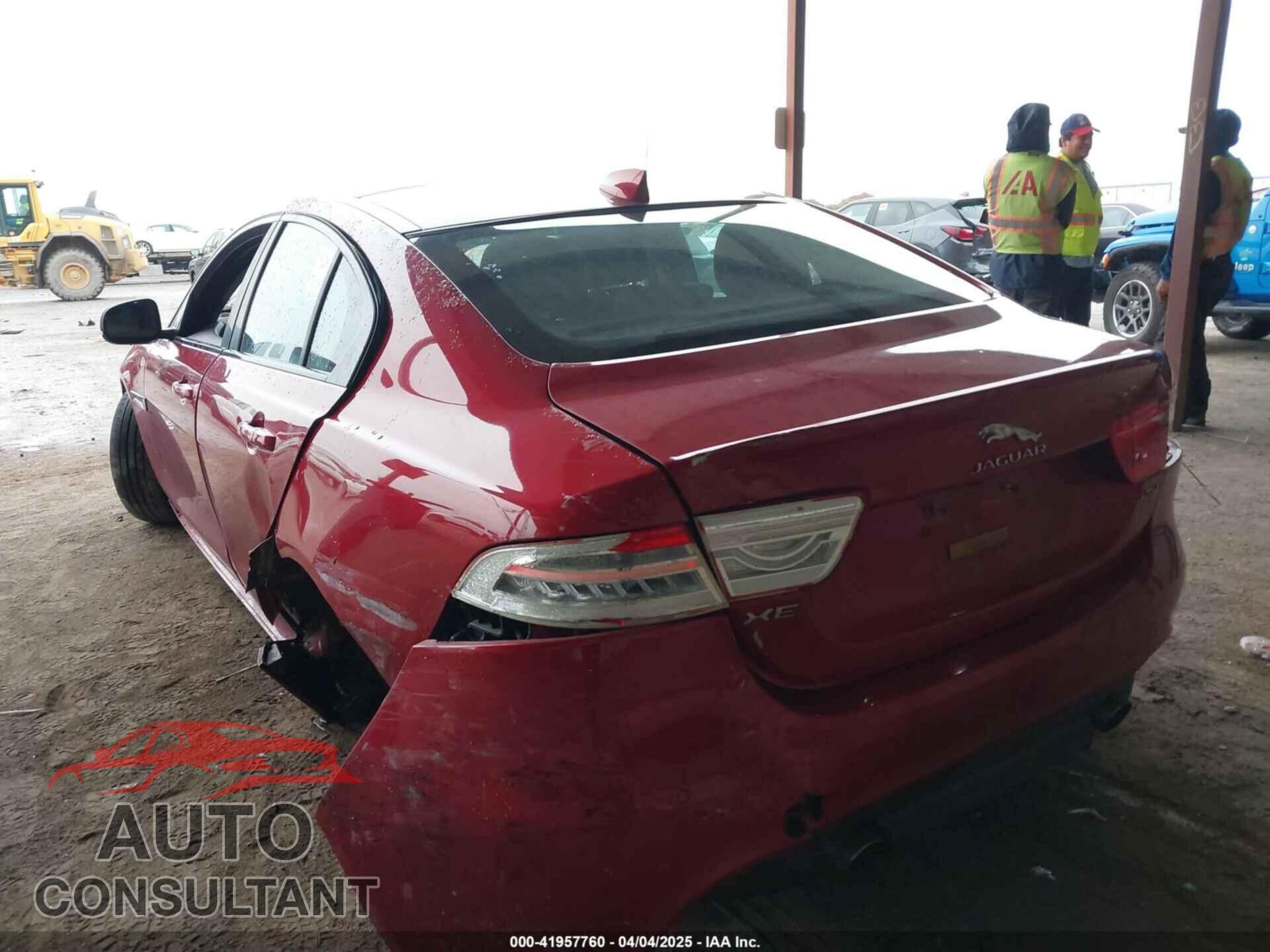 JAGUAR XE 2017 - SAJAE4BG9HA971285