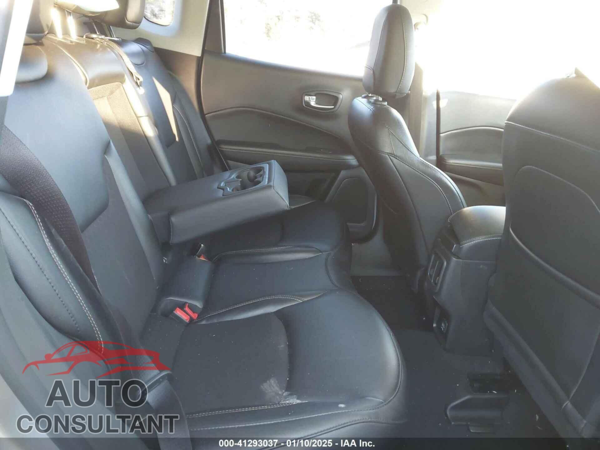 JEEP COMPASS 2020 - 3C4NJDBB2LT228971