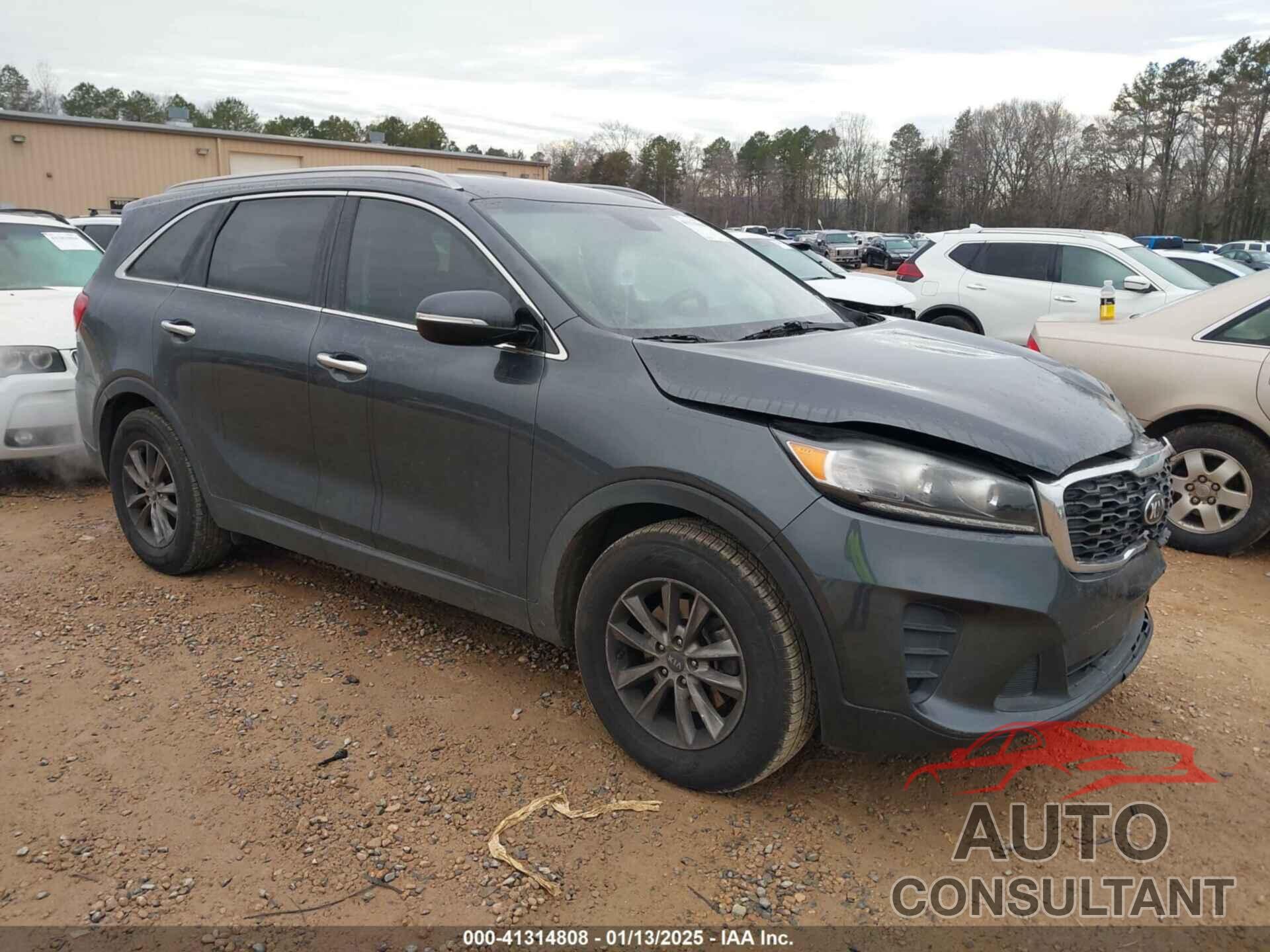 KIA SORENTO 2019 - 5XYPG4A31KG603188