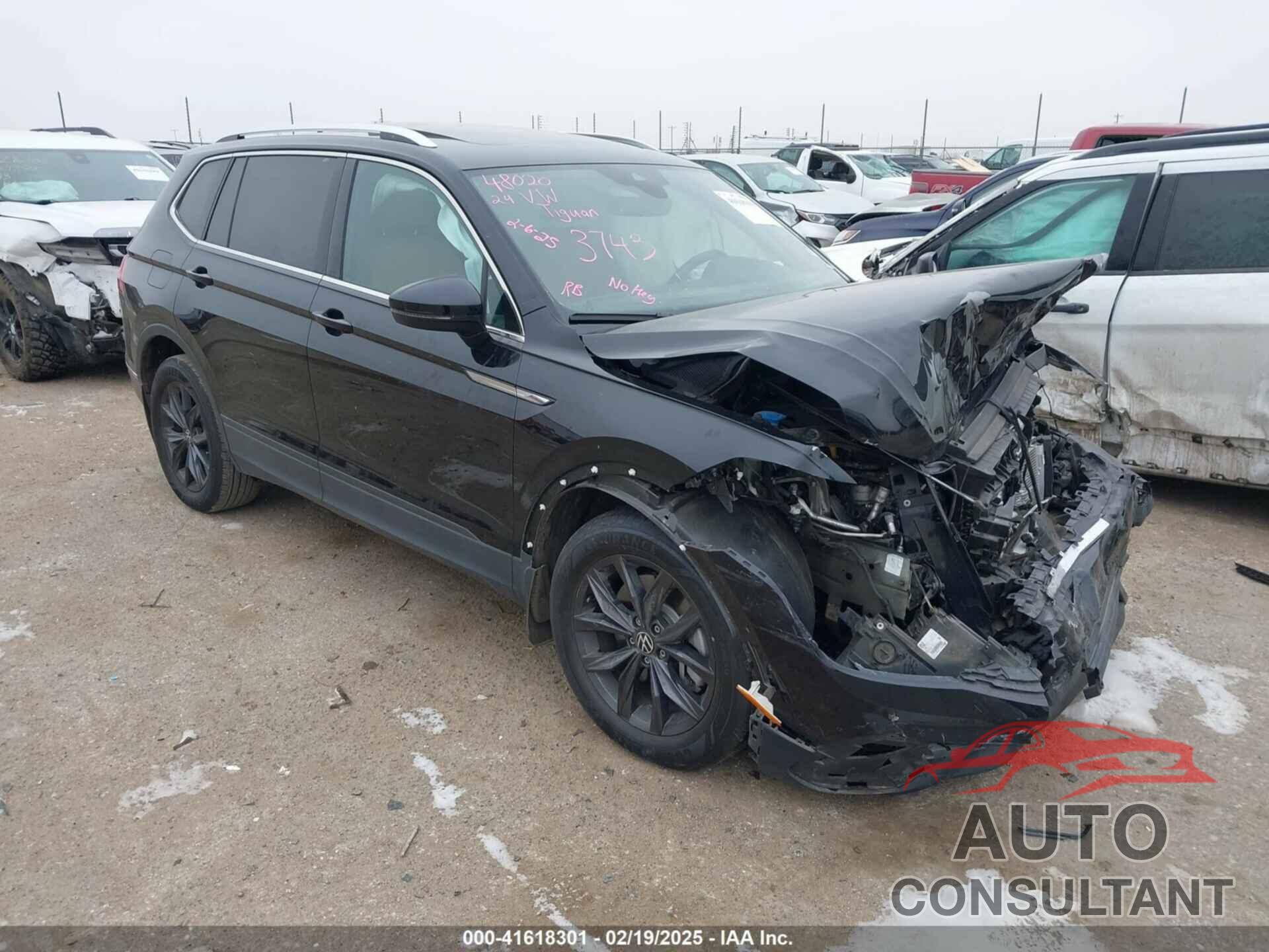VOLKSWAGEN TIGUAN 2024 - 3VVNB7AX0RM033743