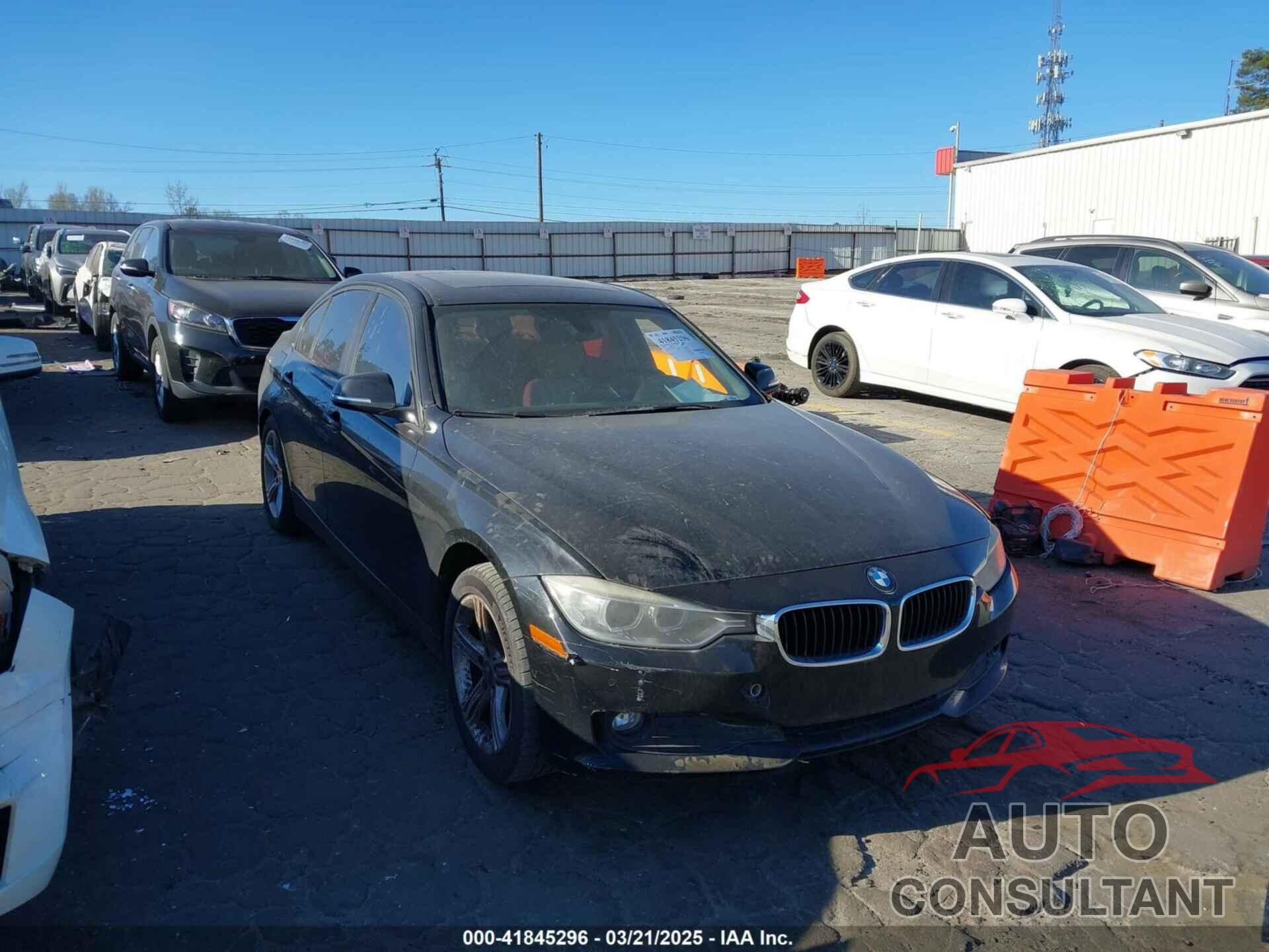 BMW 328I 2014 - WBA3A5G59ENP31817