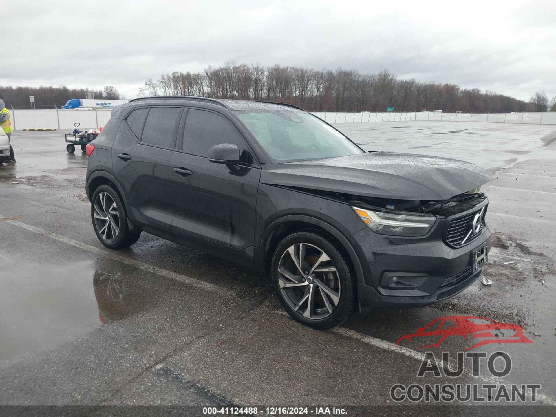 VOLVO XC40 2021 - YV4162UM8M2563672