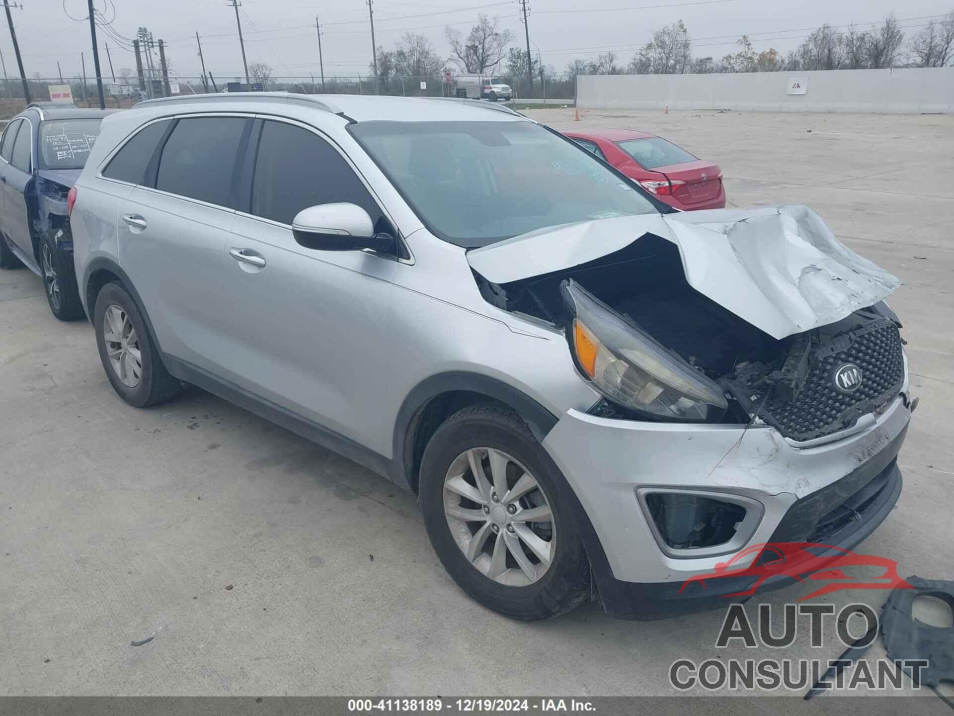 KIA SORENTO 2017 - 5XYPG4A56HG201659