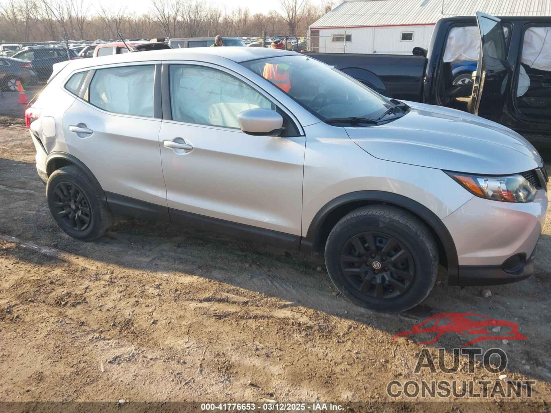NISSAN ROGUE SPORT 2018 - JN1BJ1CR6JW265142