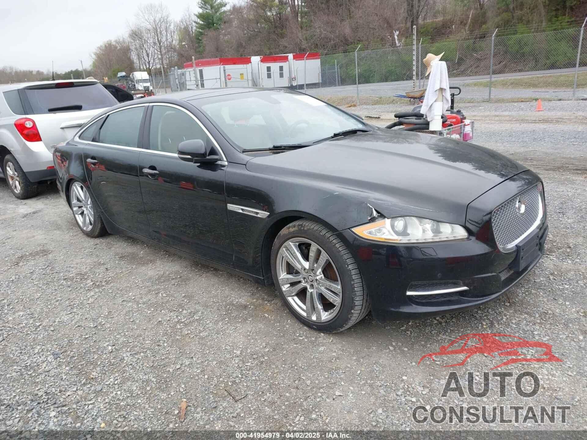 JAGUAR XJ 2012 - SAJWA2GBXCLV32998