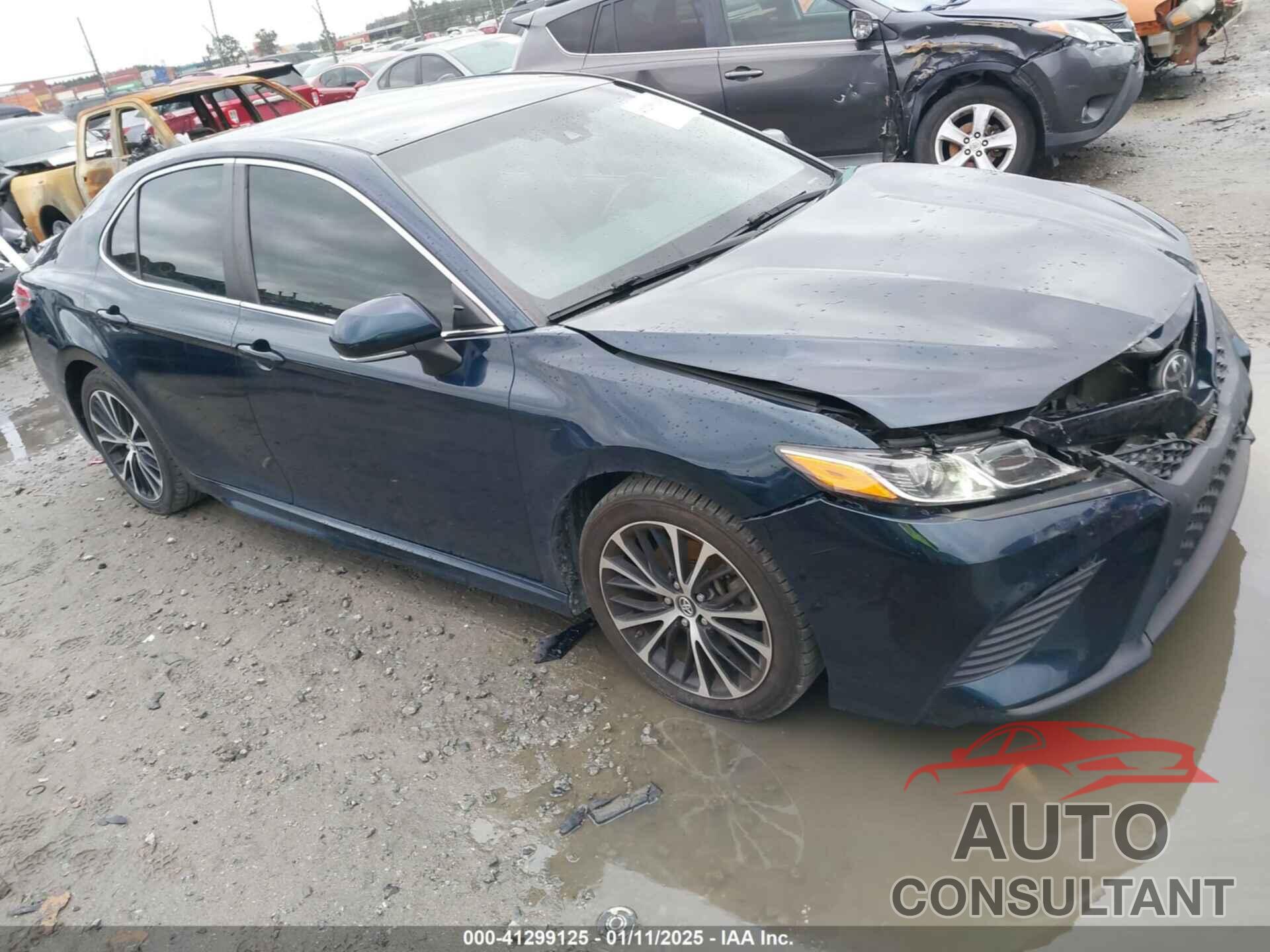 TOYOTA CAMRY 2018 - 4T1B11HK4JU571529