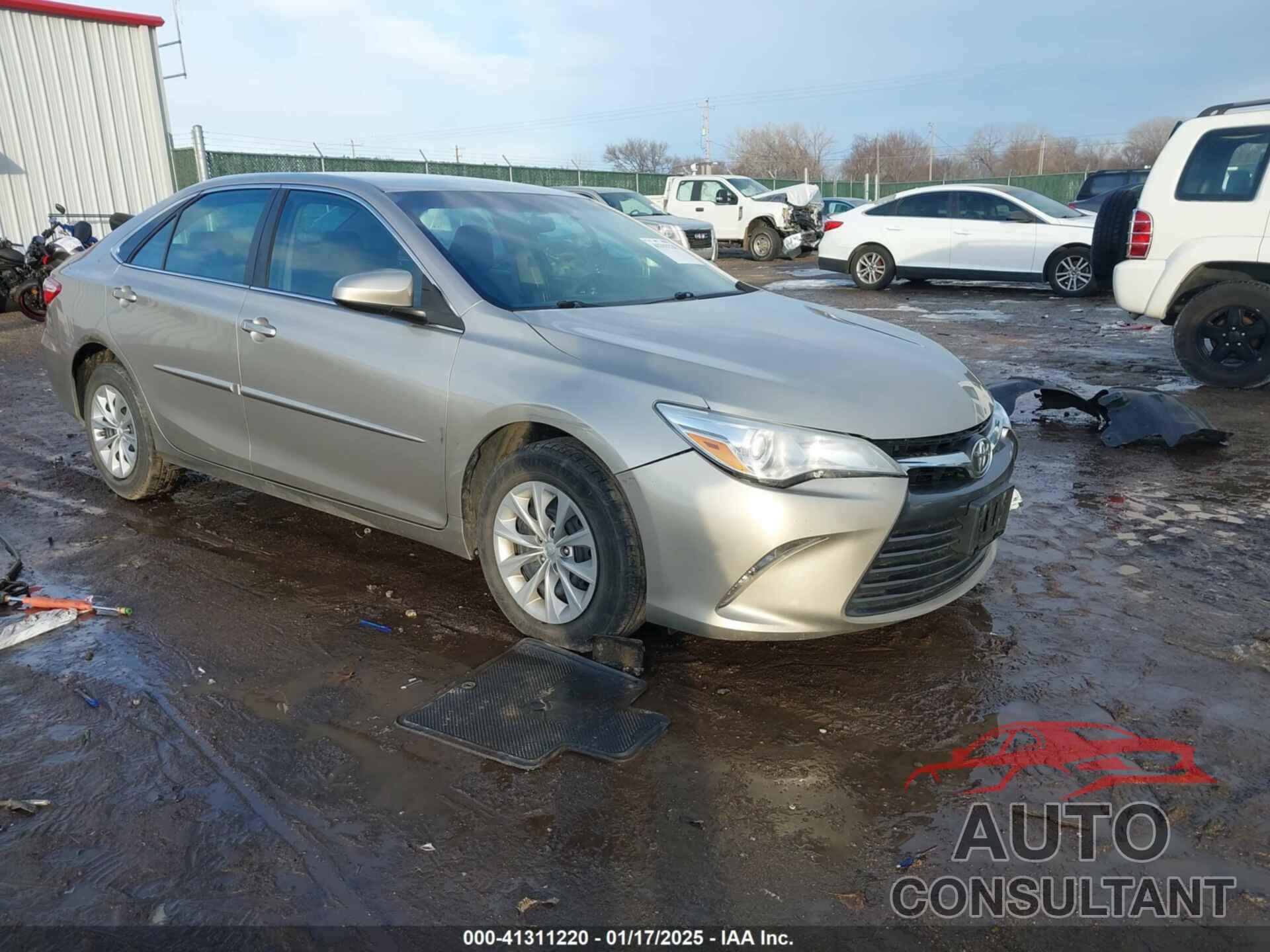 TOYOTA CAMRY 2017 - 4T1BF1FK1HU686149