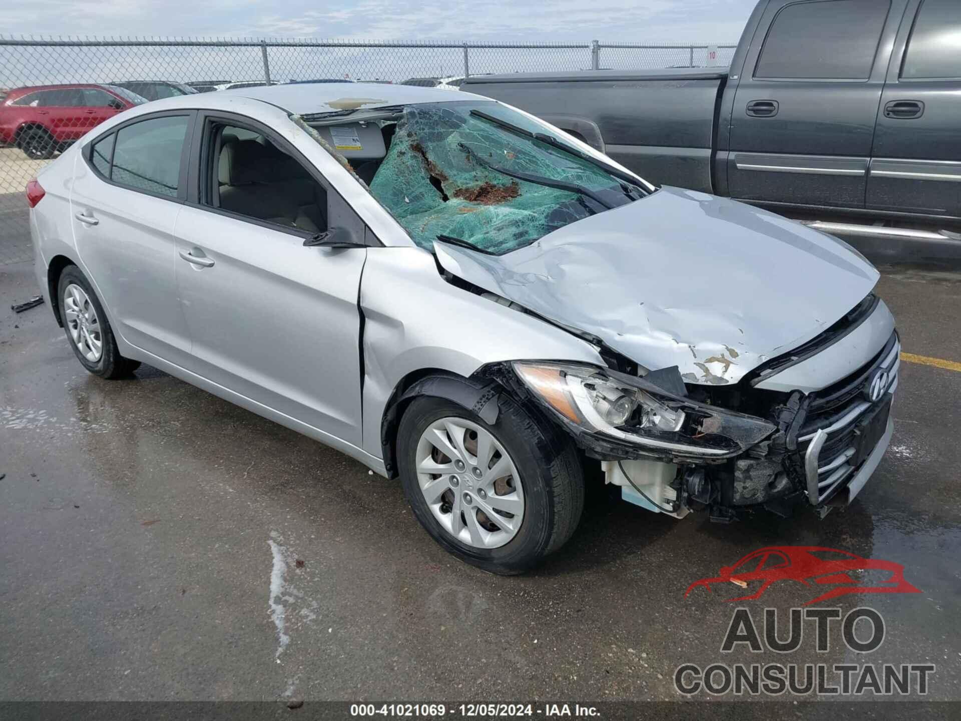 HYUNDAI ELANTRA 2017 - 5NPD74LF7HH113236