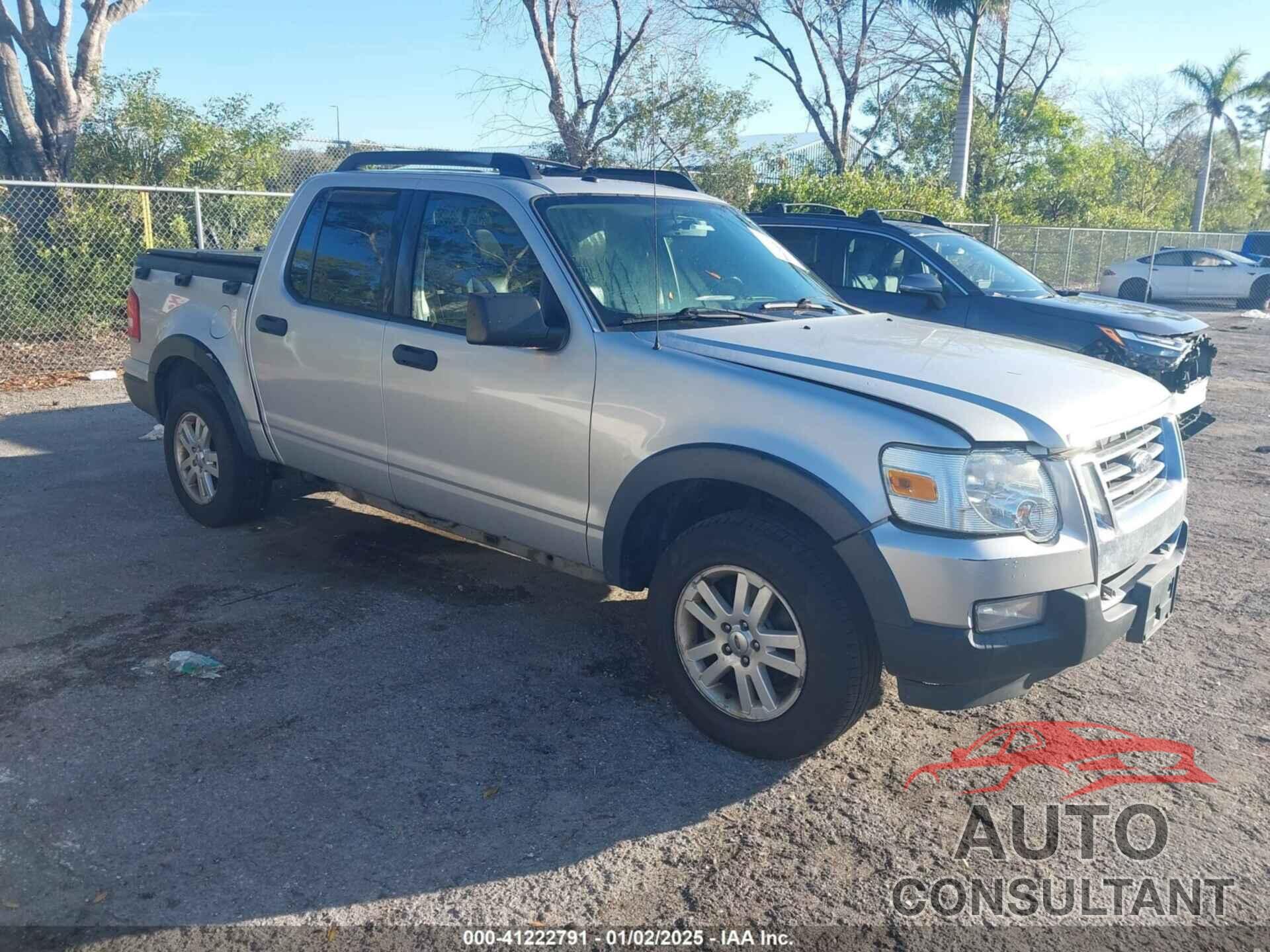 FORD EXPLORER SPORT TRAC 2010 - 1FMEU3BE5AUA00179