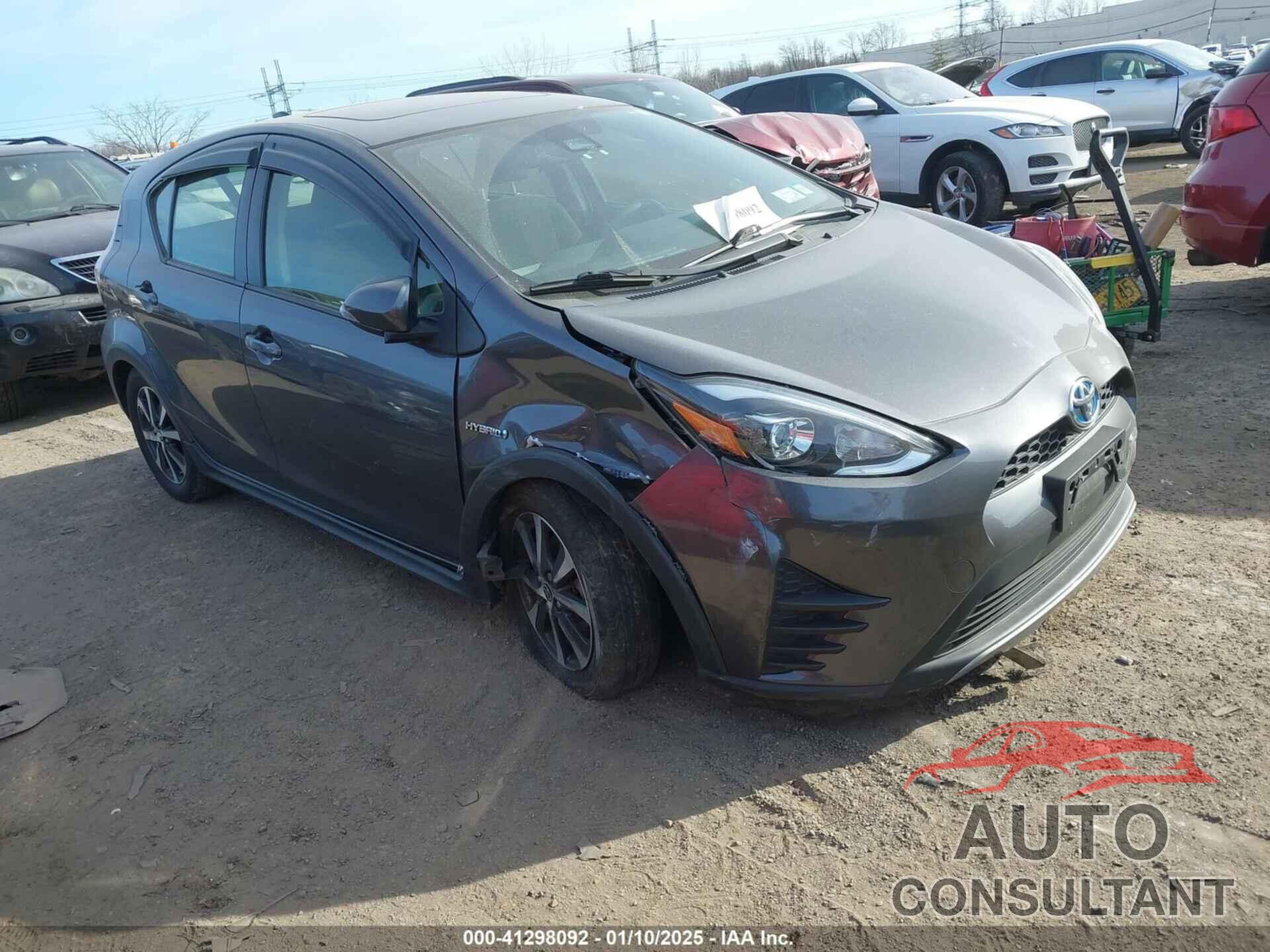 TOYOTA PRIUS C 2018 - JTDKDTB35J1613085