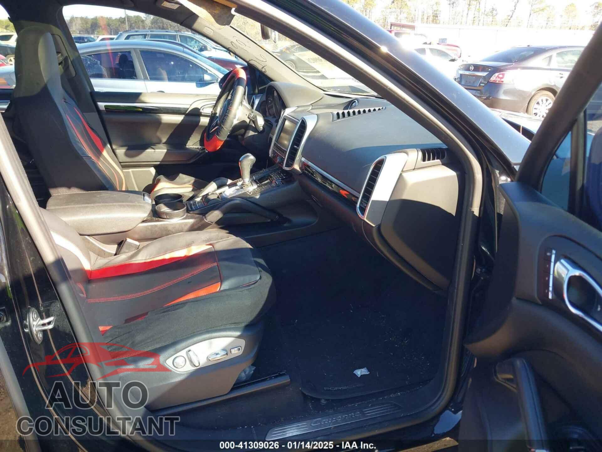 PORSCHE CAYENNE 2016 - WP1AA2A21GLA02456
