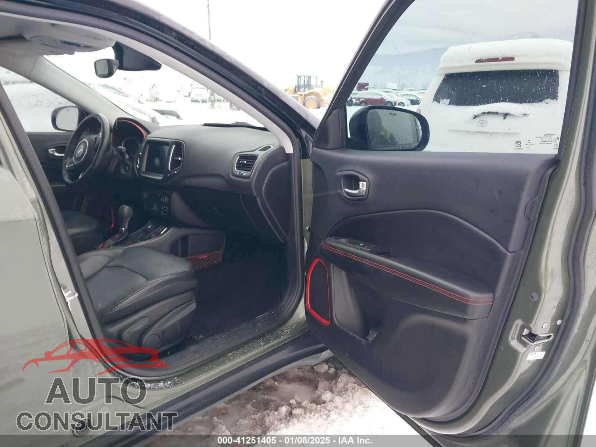 JEEP COMPASS 2018 - 3C4NJDDB5JT190890