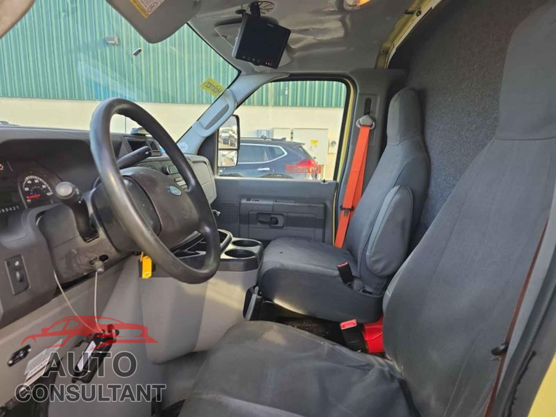 FORD ECONOLINE 2019 - 1FDXE4FS2KDC57748
