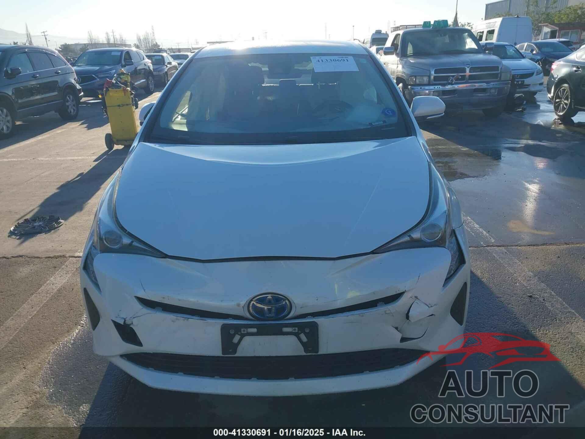 TOYOTA PRIUS 2018 - JTDKBRFU2J3060301