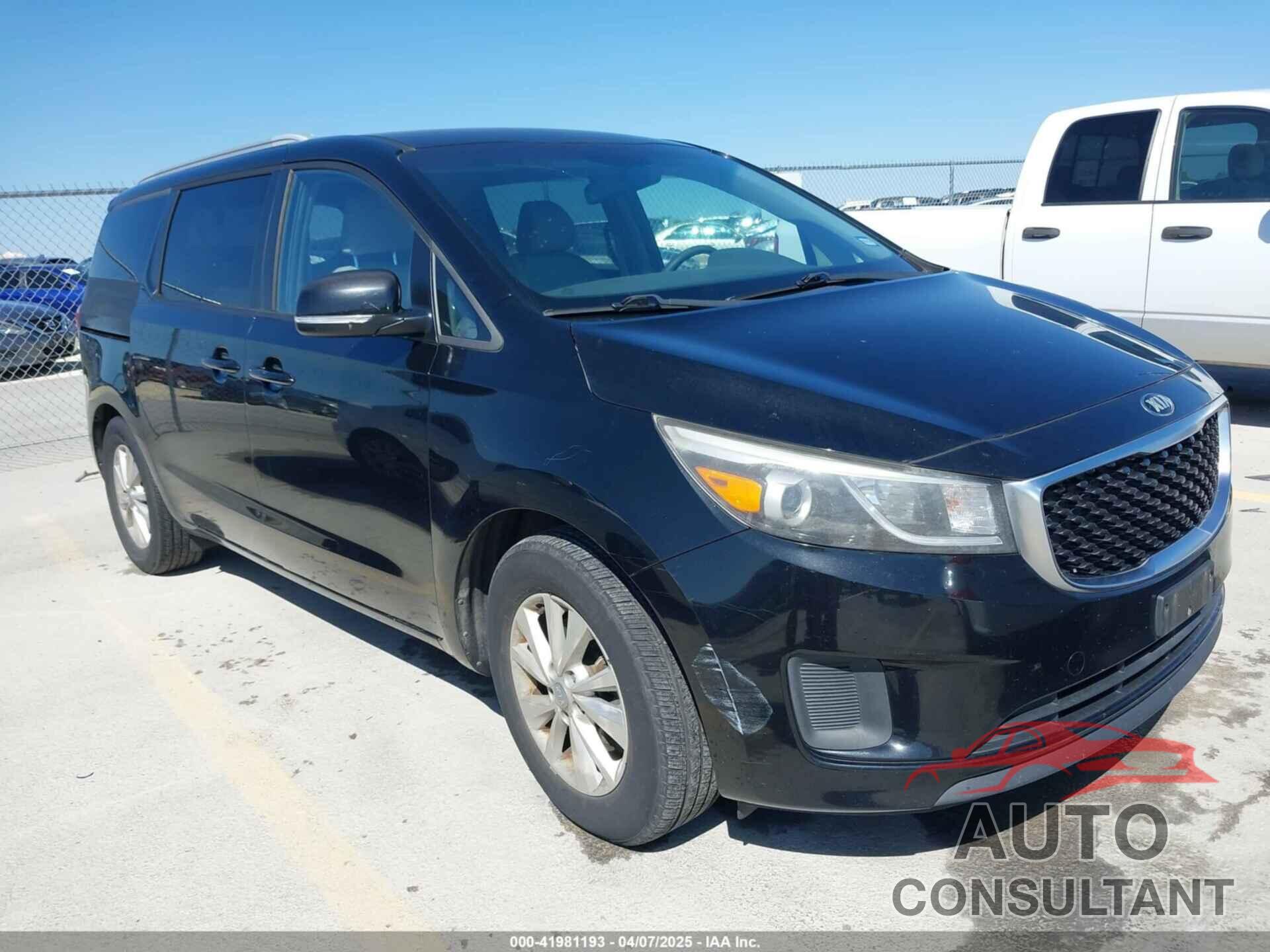 KIA SEDONA 2015 - KNDMB5C12F6024075