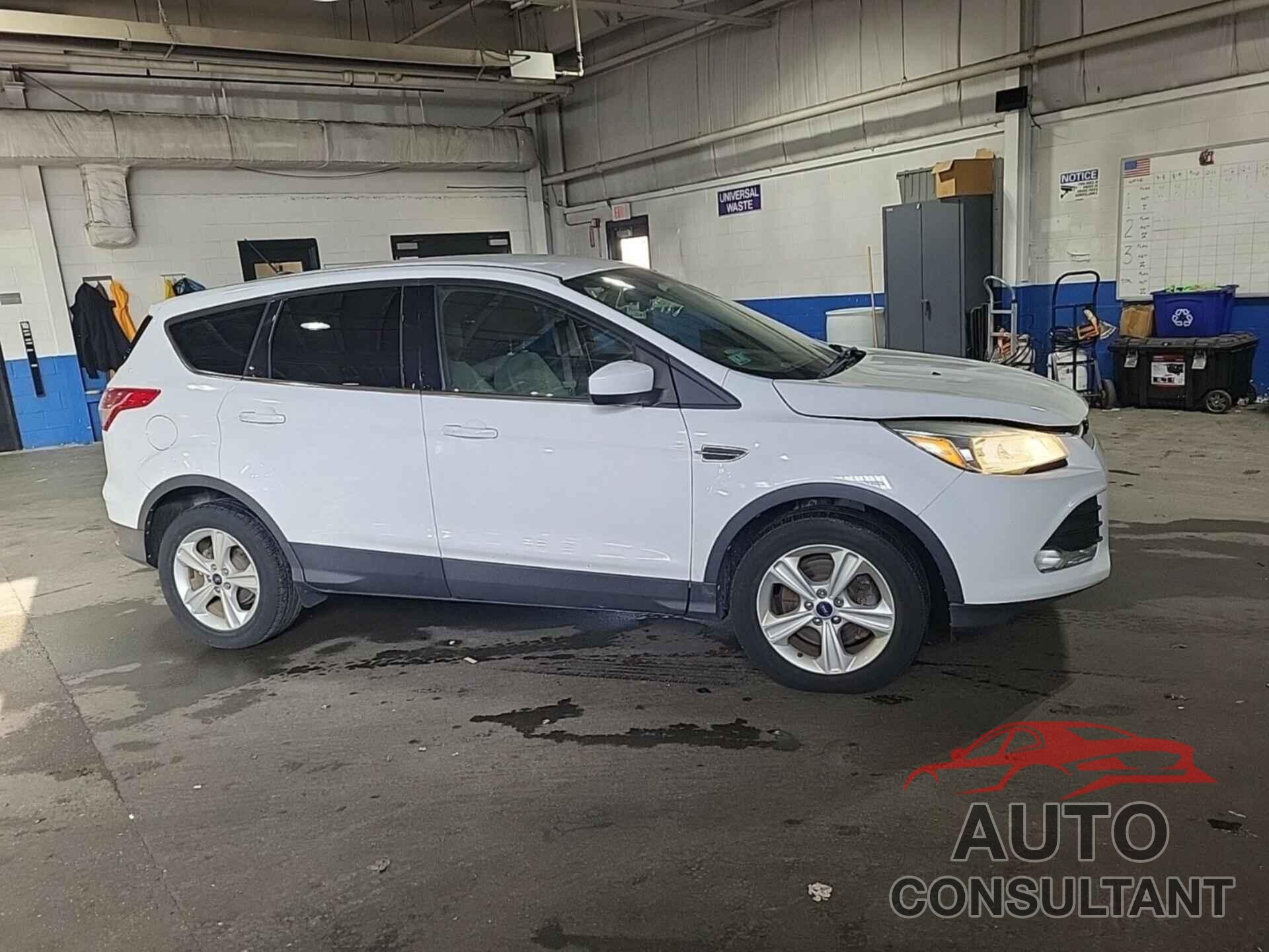 FORD ESCAPE 2014 - 1FMCU9GX0EUC02633