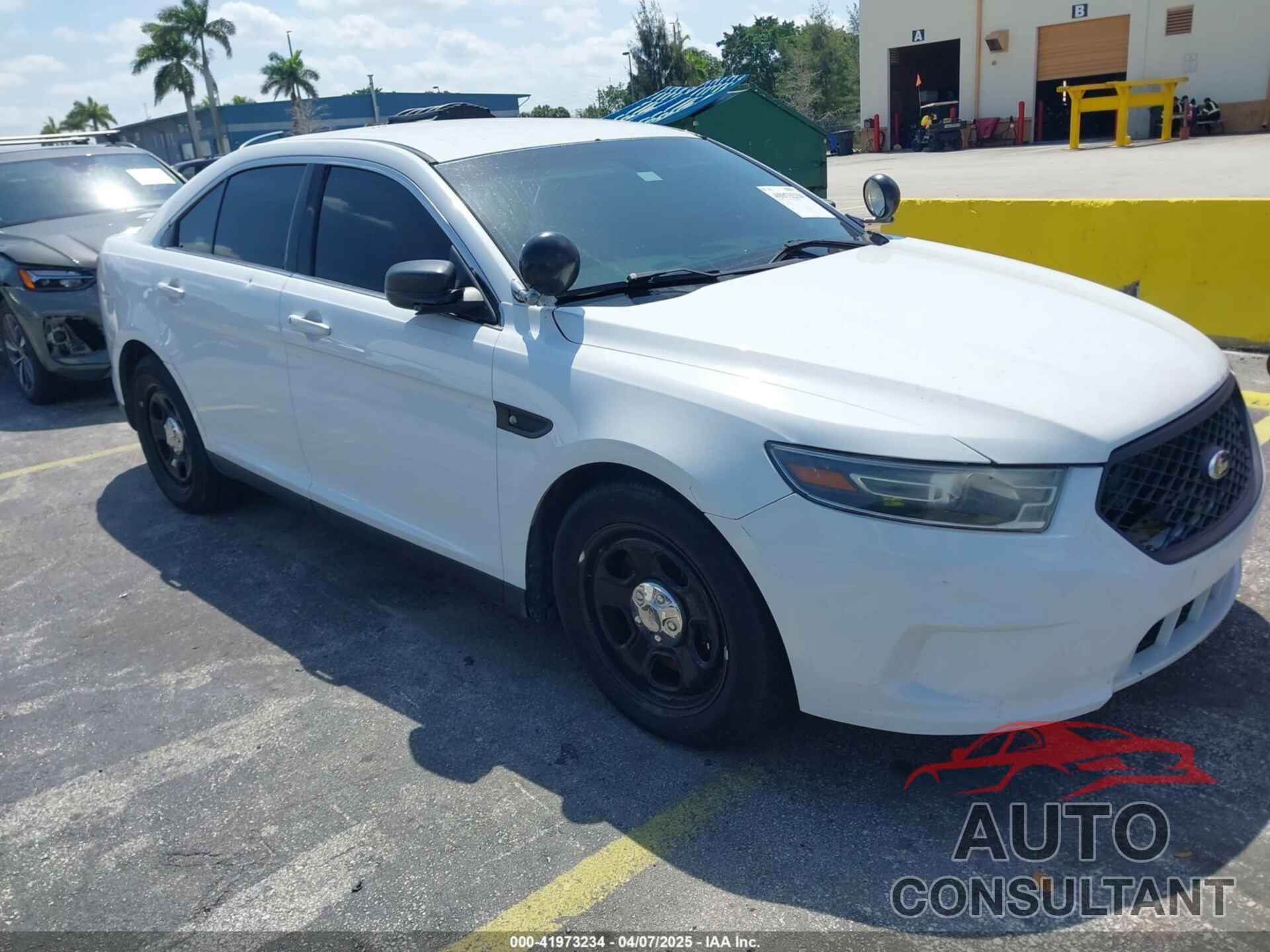 FORD POLICE INTERCEPTOR 2015 - 1FAHP2L82FG129083