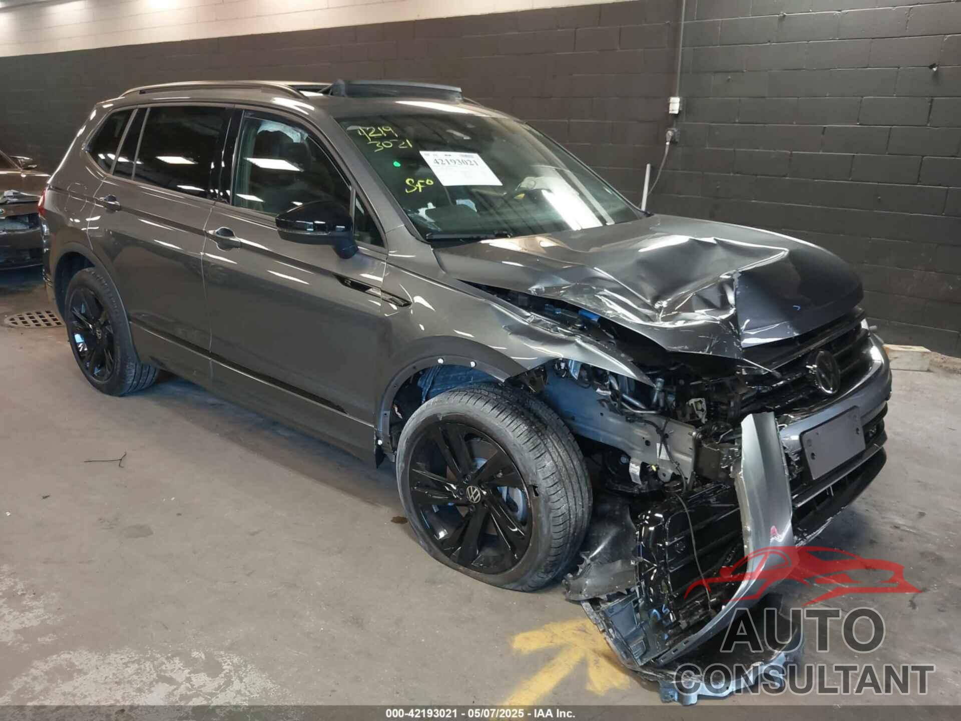 VOLKSWAGEN TIGUAN 2024 - 3VV8B7AX0RM188502