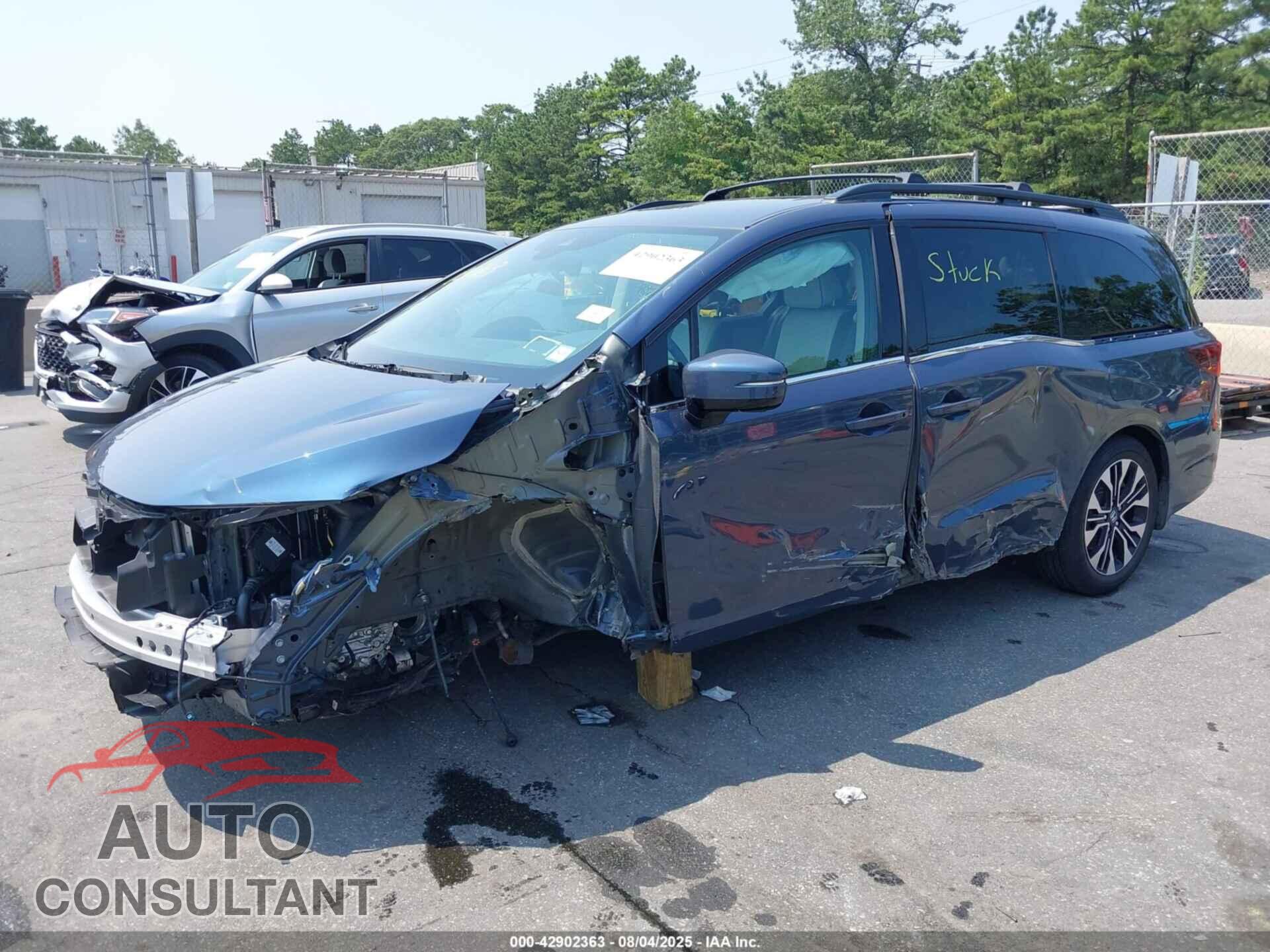 HONDA ODYSSEY 2025 - 5FNRL6H92SB043473