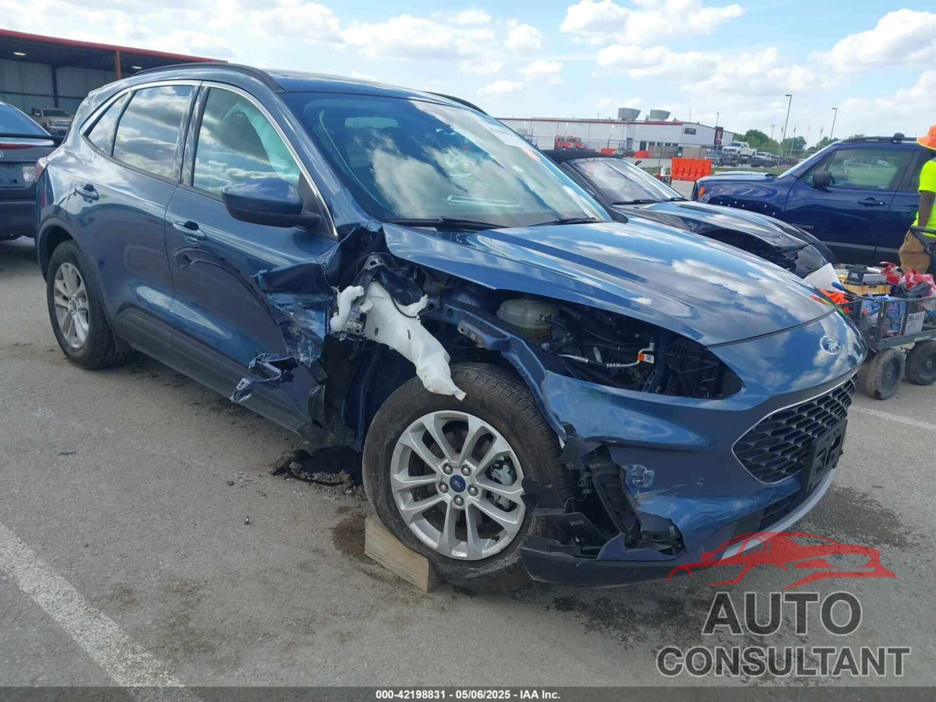 FORD ESCAPE 2020 - 1FMCU0G64LUC77514