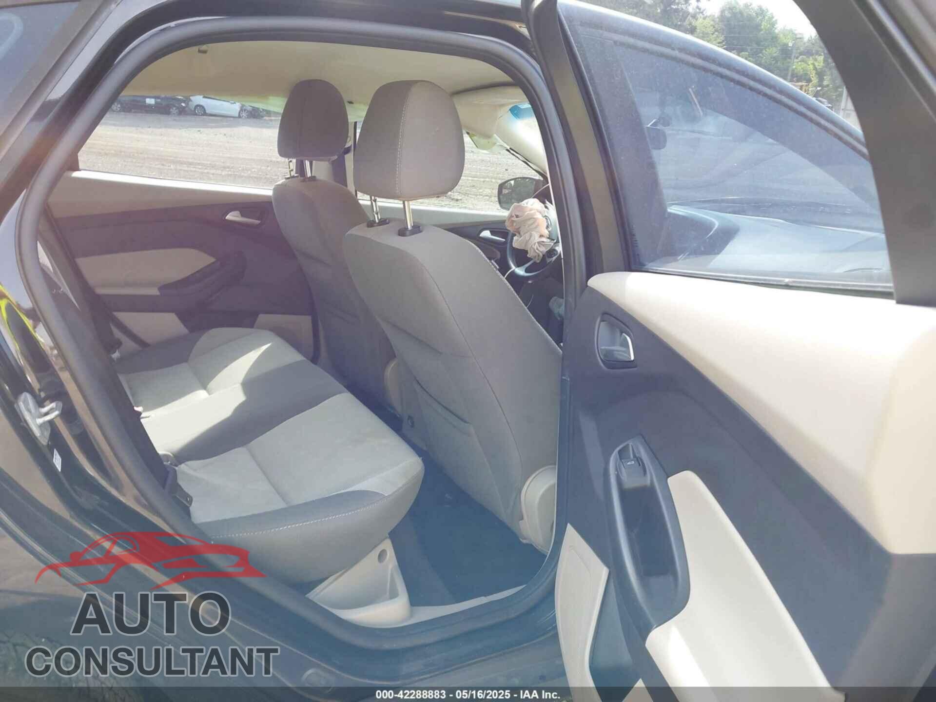 FORD FOCUS 2014 - 1FADP3F22EL102788