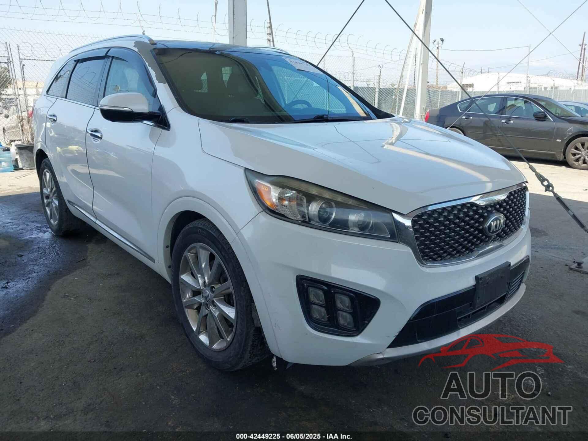 KIA SORENTO 2016 - 5XYPK4A56GG021935