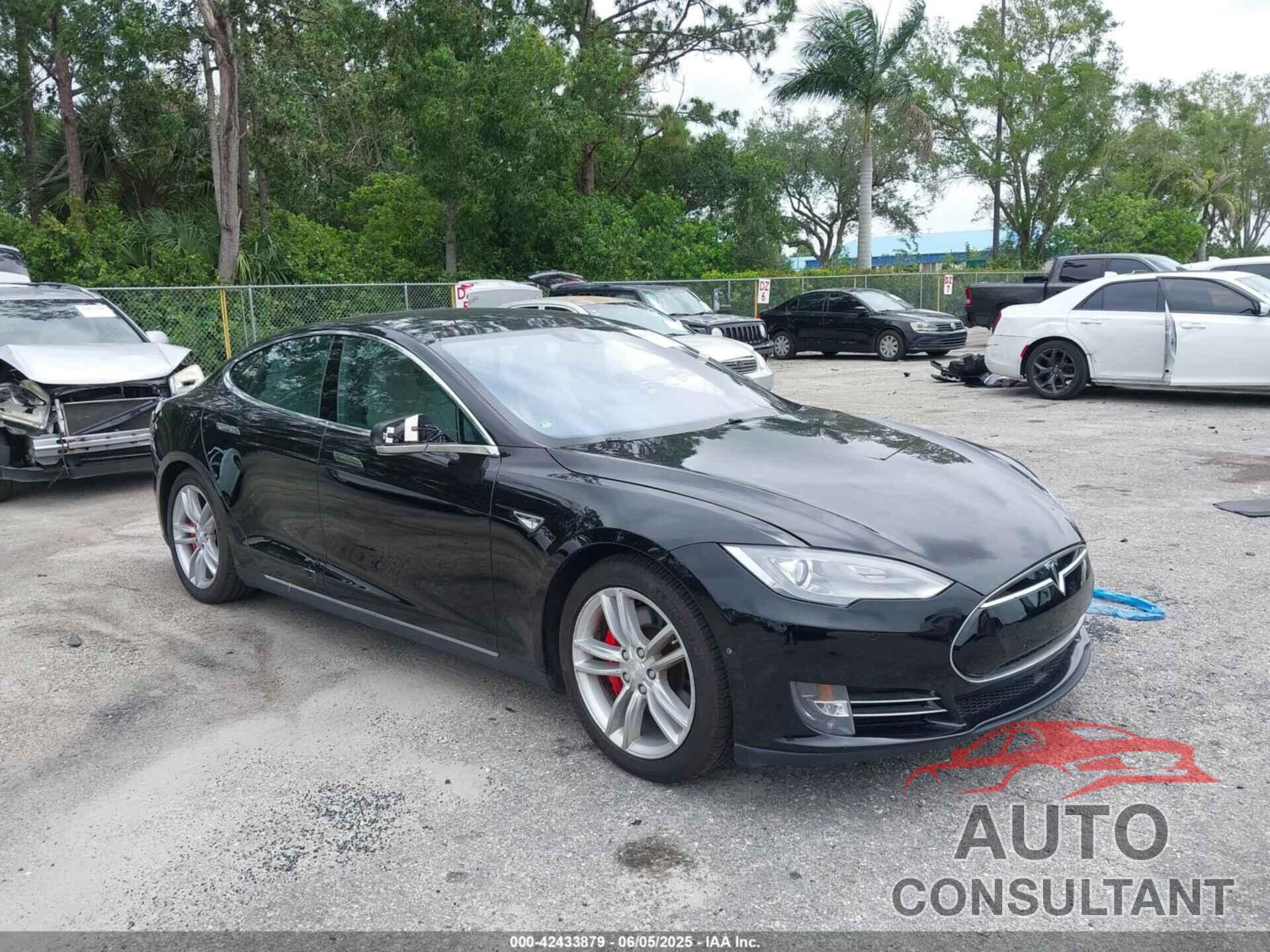 TESLA MODEL S 2015 - 5YJSA1E43FF119971