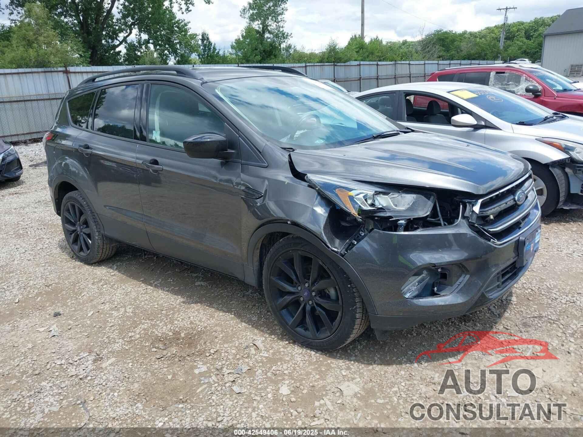 FORD ESCAPE 2018 - 1FMCU0GD9JUA95643