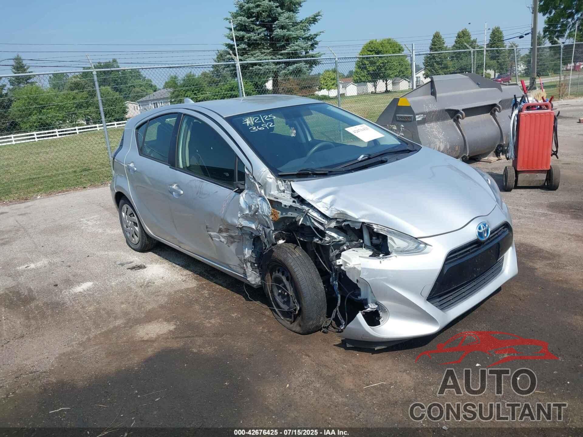 TOYOTA PRIUS C 2015 - JTDKDTB33F1113692