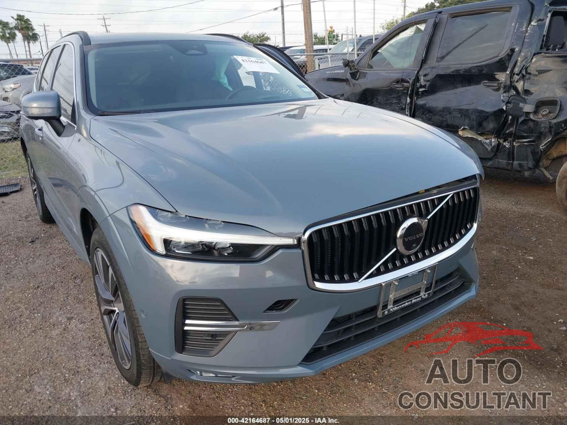 VOLVO XC60 2022 - YV4L12DK4N1002821