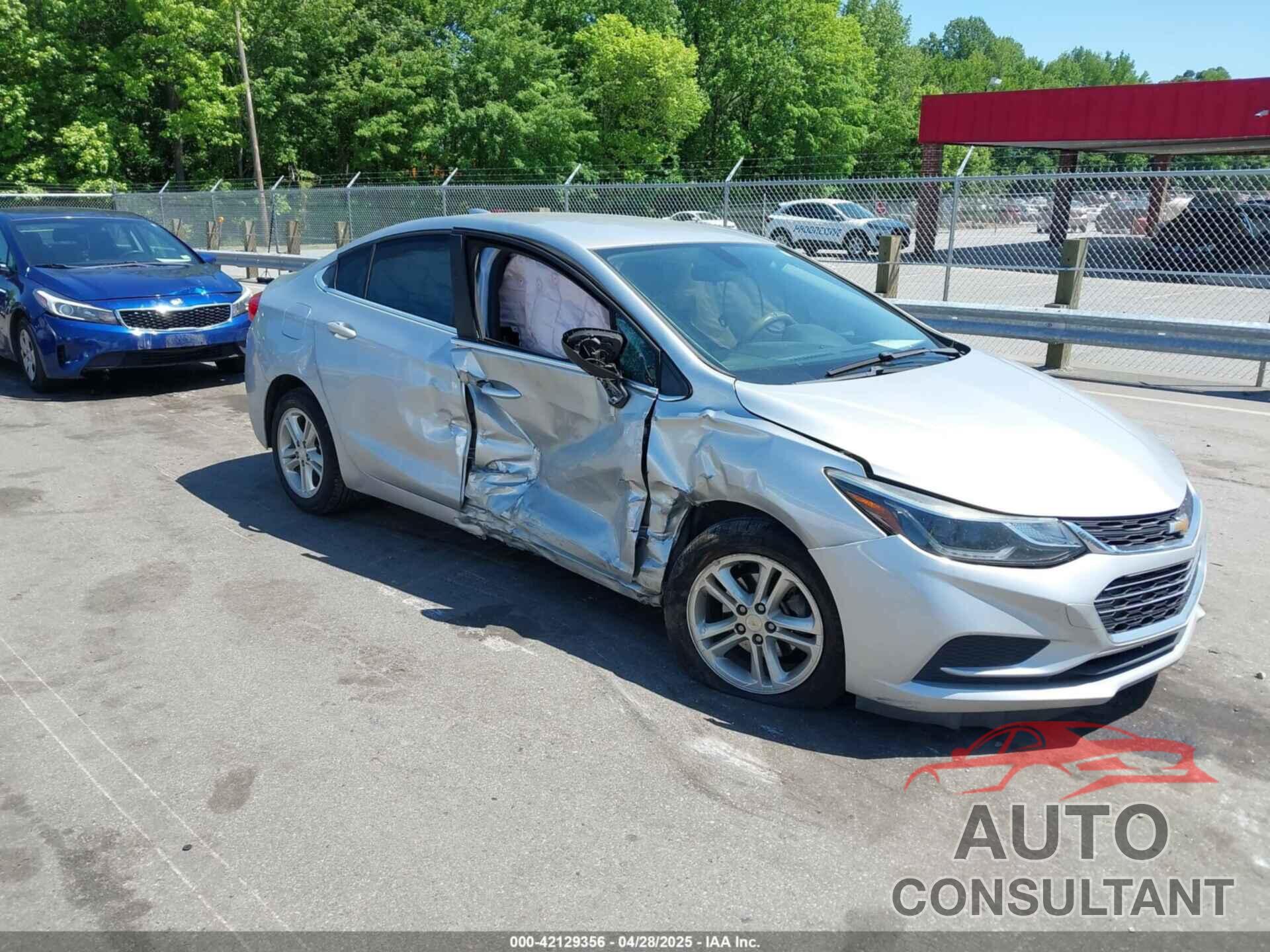CHEVROLET CRUZE 2017 - 1G1BE5SM5H7233956