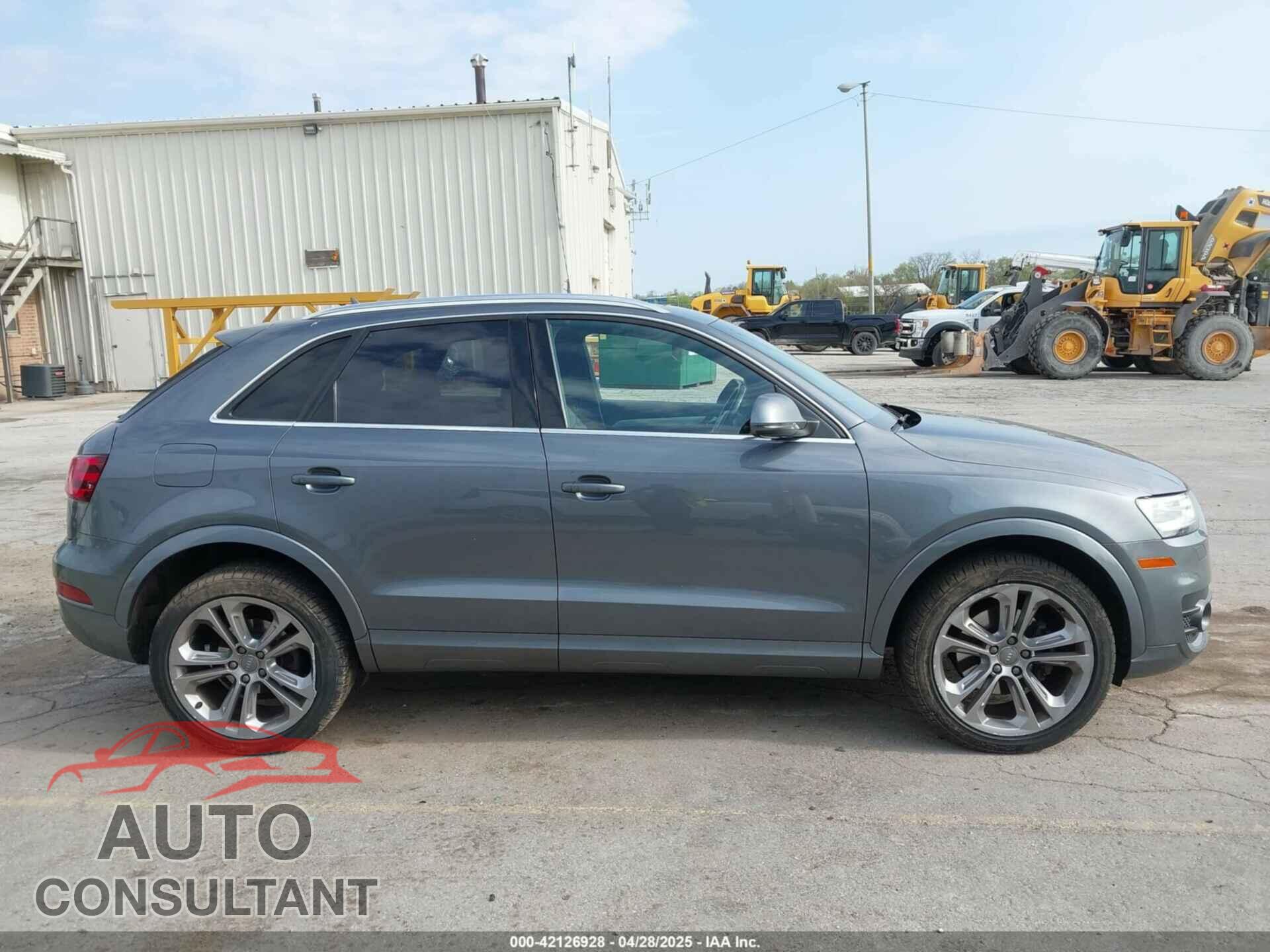 AUDI Q3 2015 - WA1GFCFS9FR007776