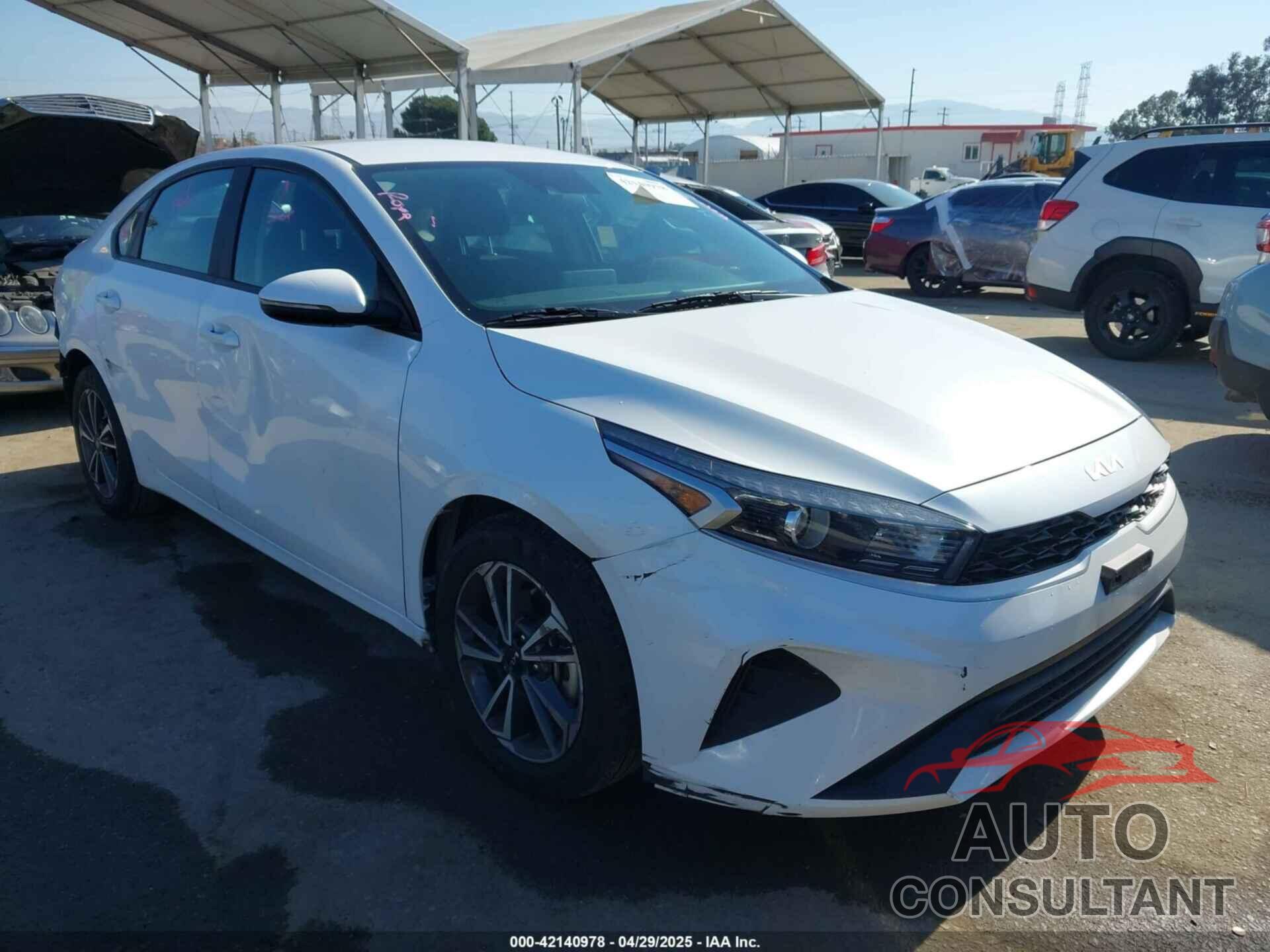KIA FORTE 2023 - 3KPF24AD8PE610260
