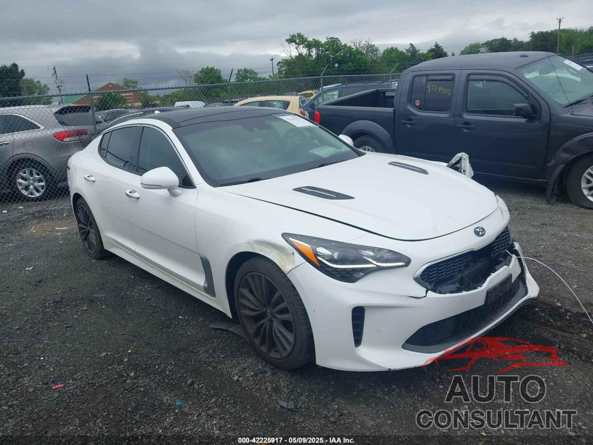 KIA STINGER 2019 - KNAE25LA3K6063981