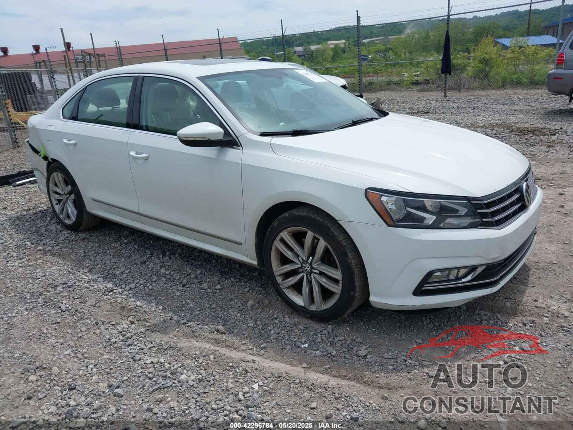 VOLKSWAGEN PASSAT 2016 - 1VWCT7A33GC065582