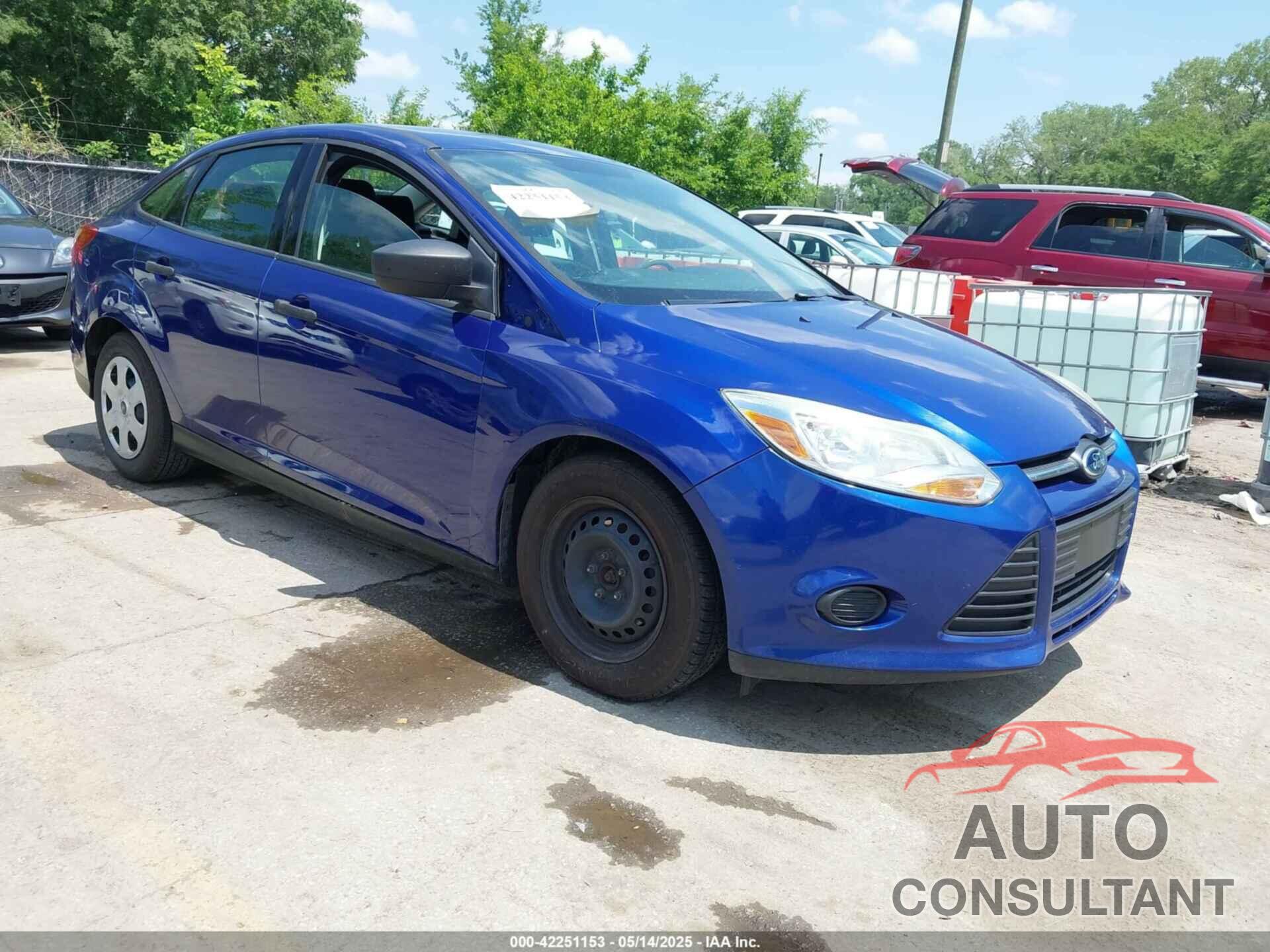 FORD FOCUS 2012 - 1FAHP3E26CL476417