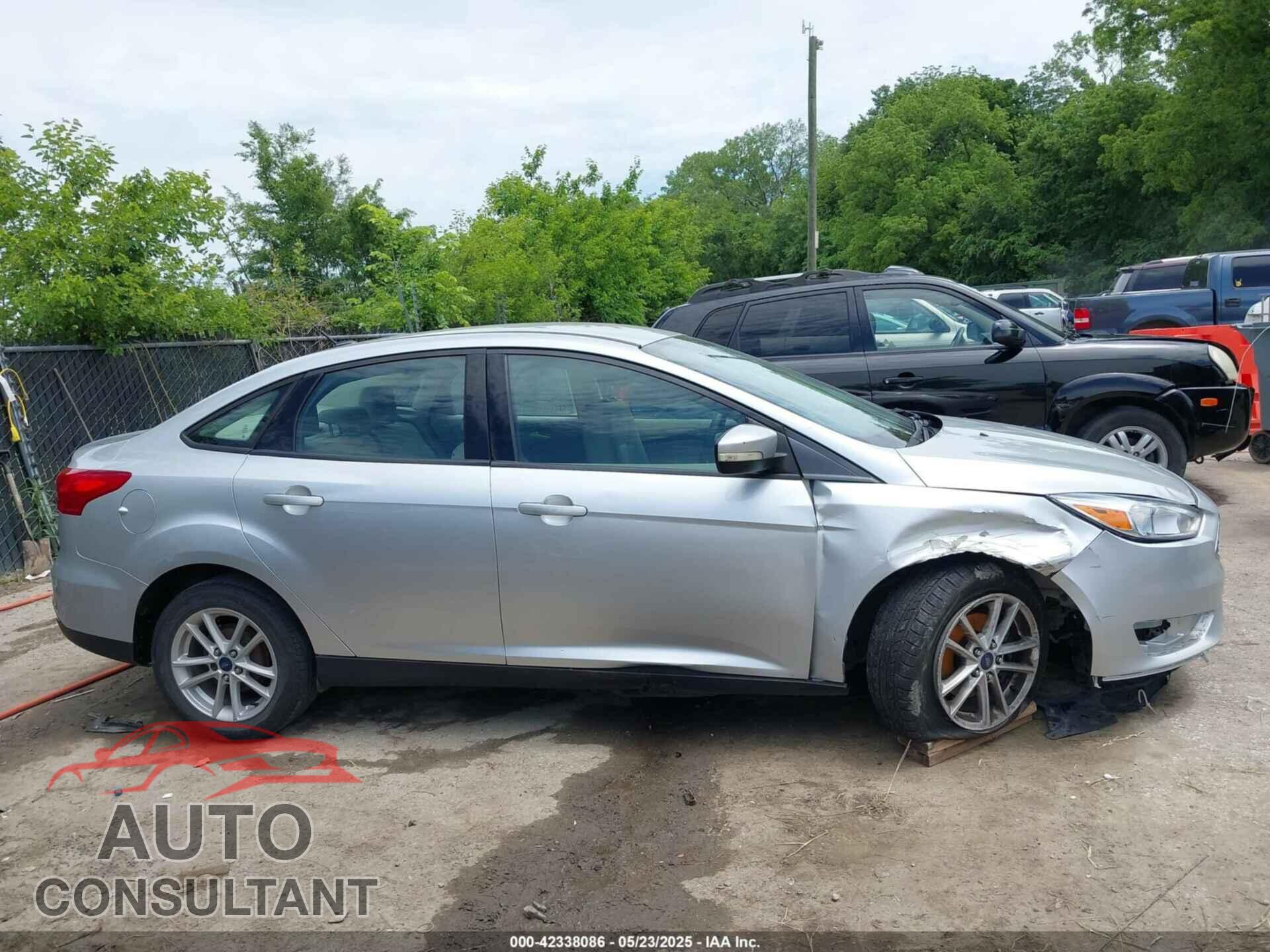 FORD FOCUS 2017 - 1FADP3F29HL280055