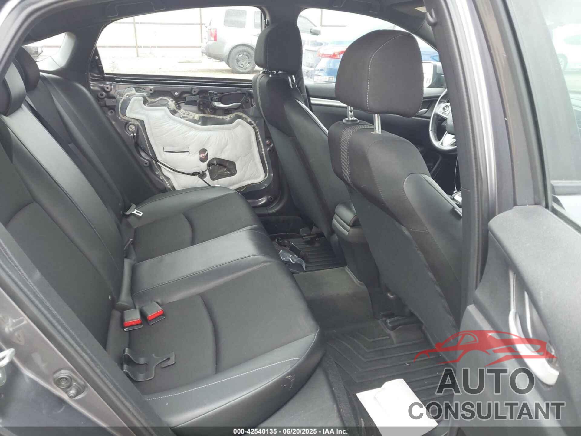 HONDA CIVIC 2019 - 2HGFC2F89KH500846