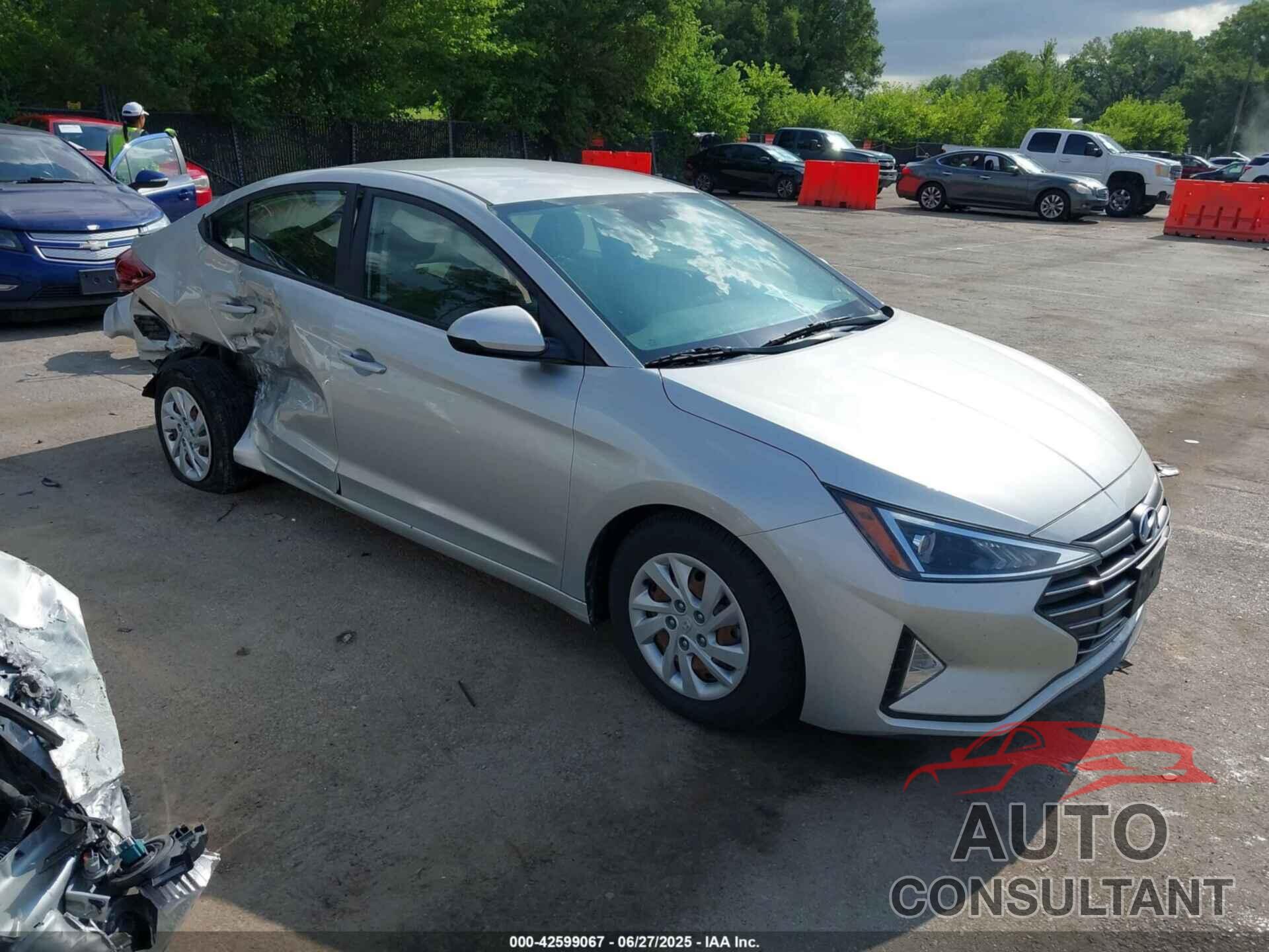 HYUNDAI ELANTRA 2020 - 5NPD74LF3LH513724