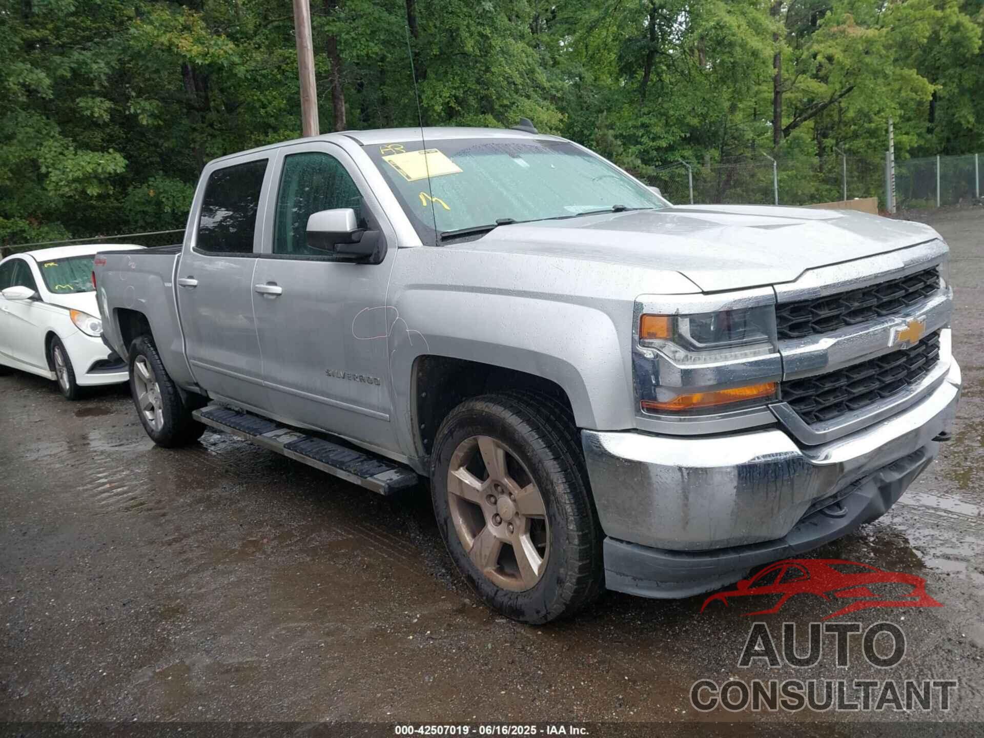 CHEVROLET SILVERADO 1500 2017 - 3GCUKREC5HG350279