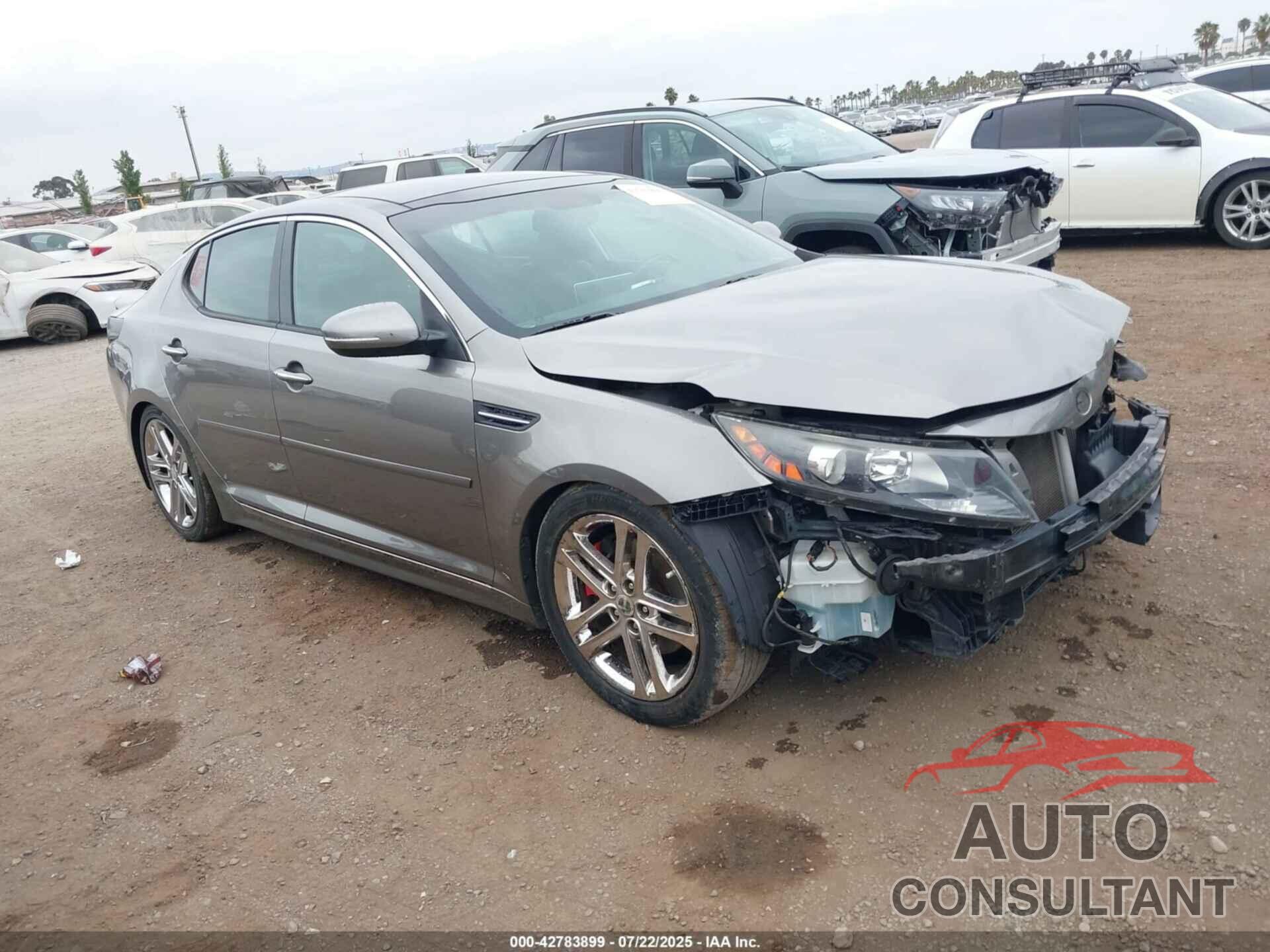 KIA OPTIMA 2013 - 5XXGR4A66DG115298
