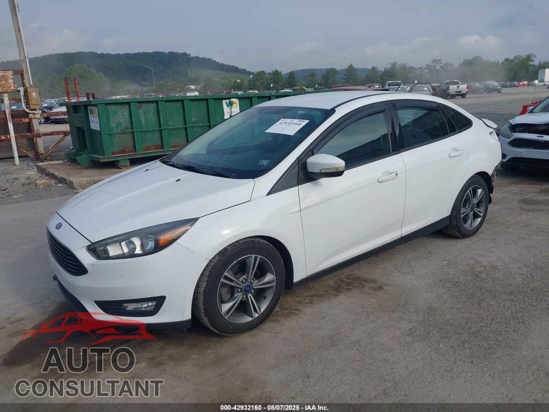 FORD FOCUS 2016 - 1FADP3FE8GL402686