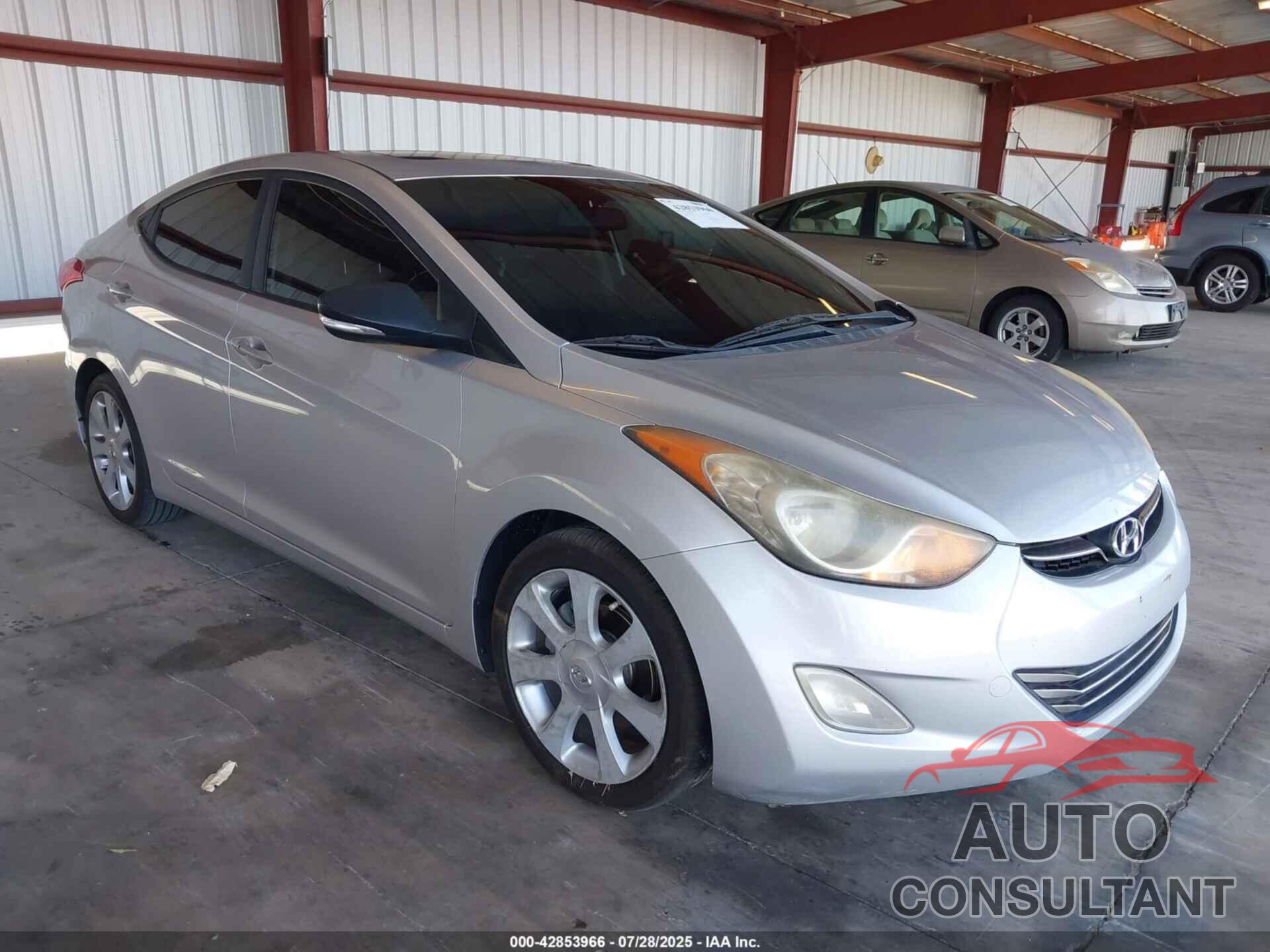 HYUNDAI ELANTRA 2011 - KMHDH4AE4BU151619