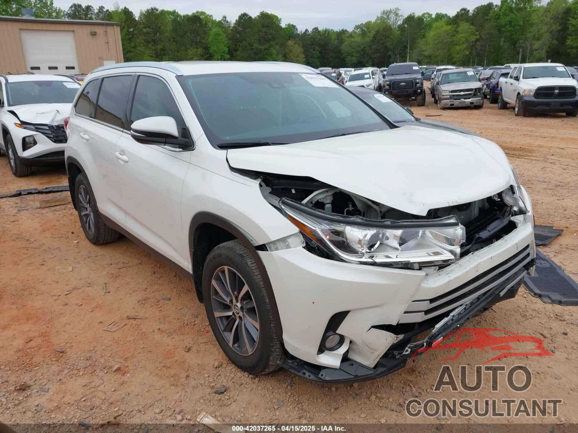 TOYOTA HIGHLANDER 2019 - 5TDJZRFH9KS609292