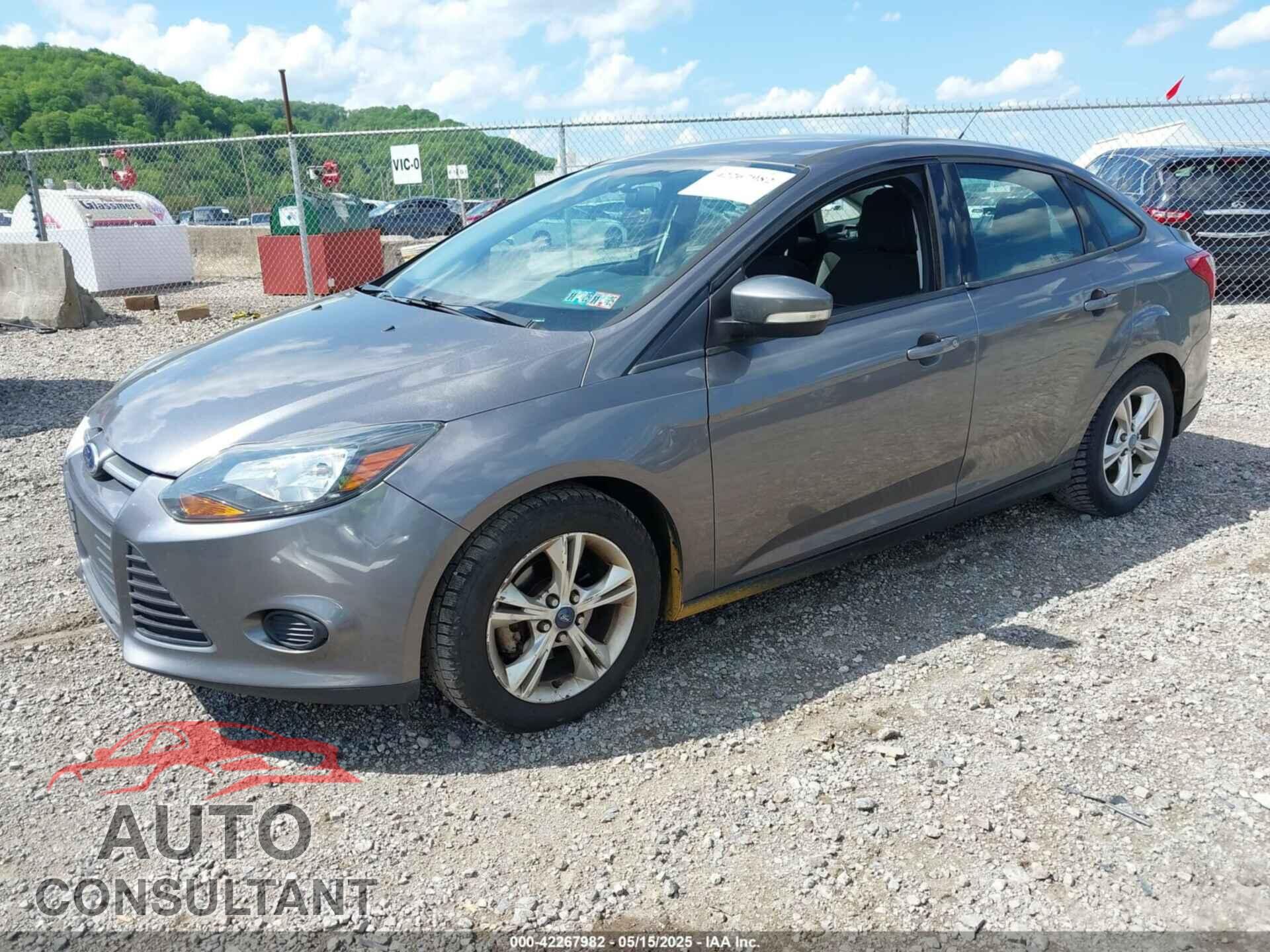 FORD FOCUS 2014 - 1FADP3F2XEL136526
