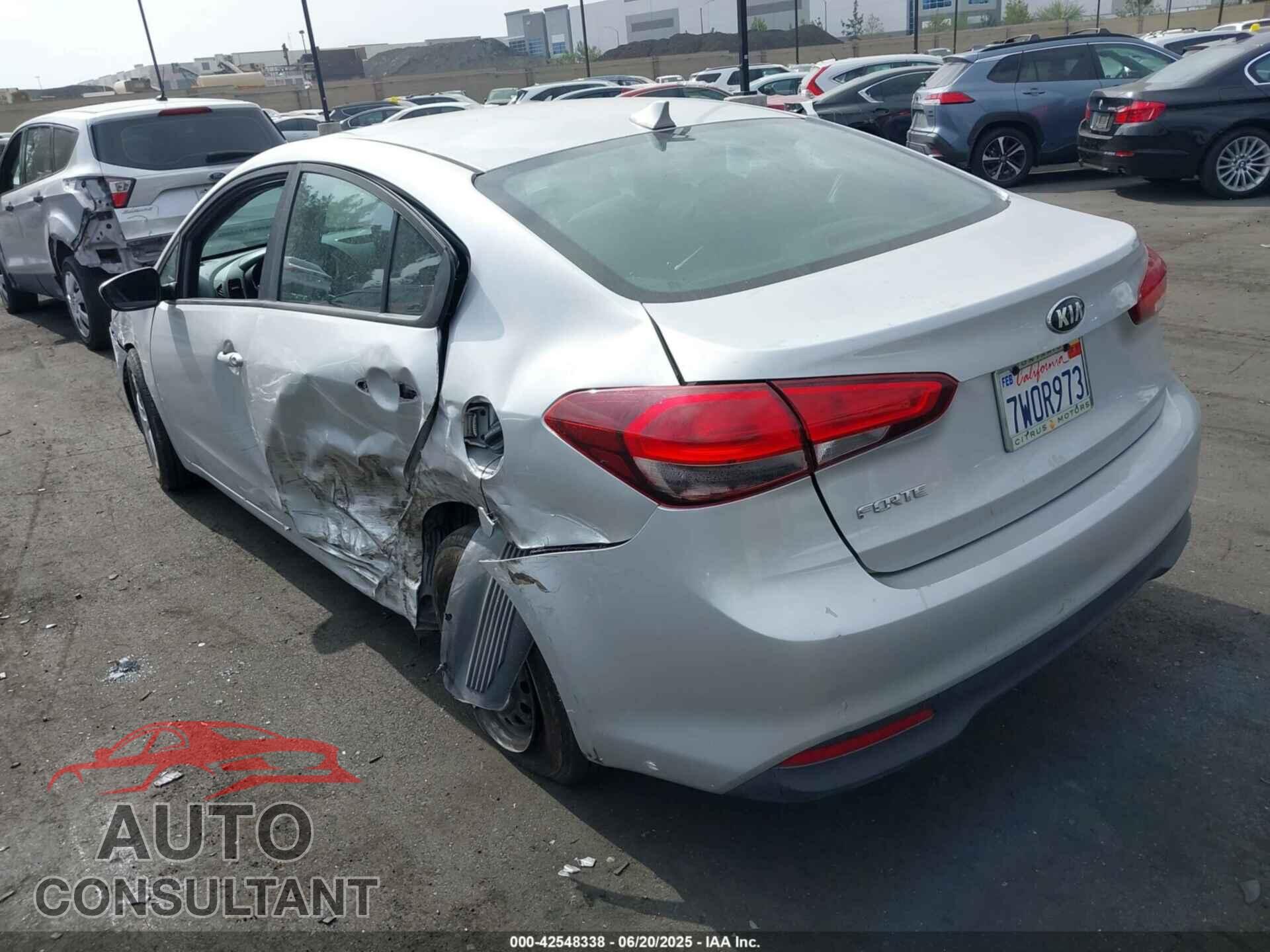 KIA FORTE 2017 - 3KPFK4A77HE106312