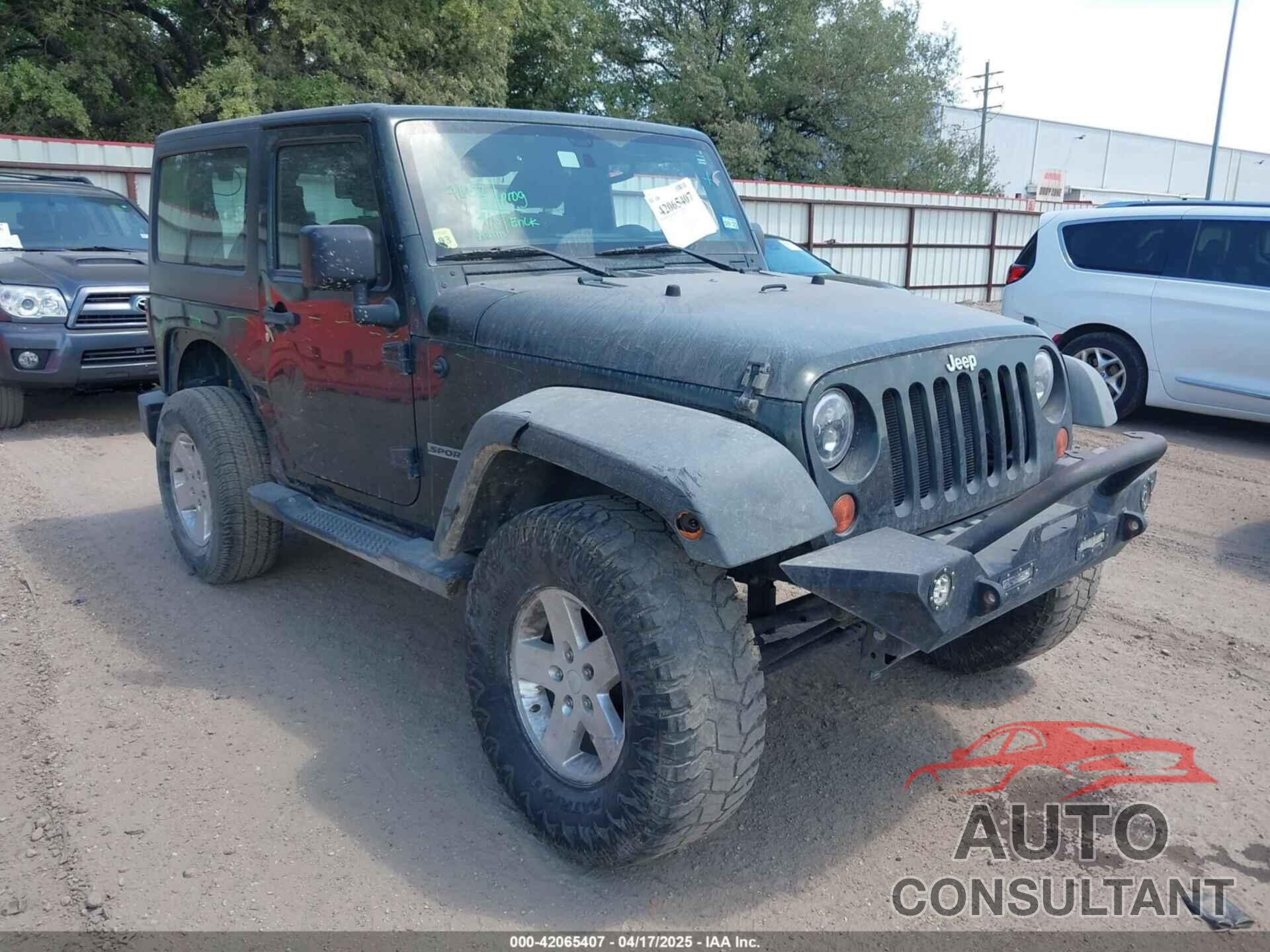 JEEP WRANGLER 2011 - 1J4AA2D17BL585798