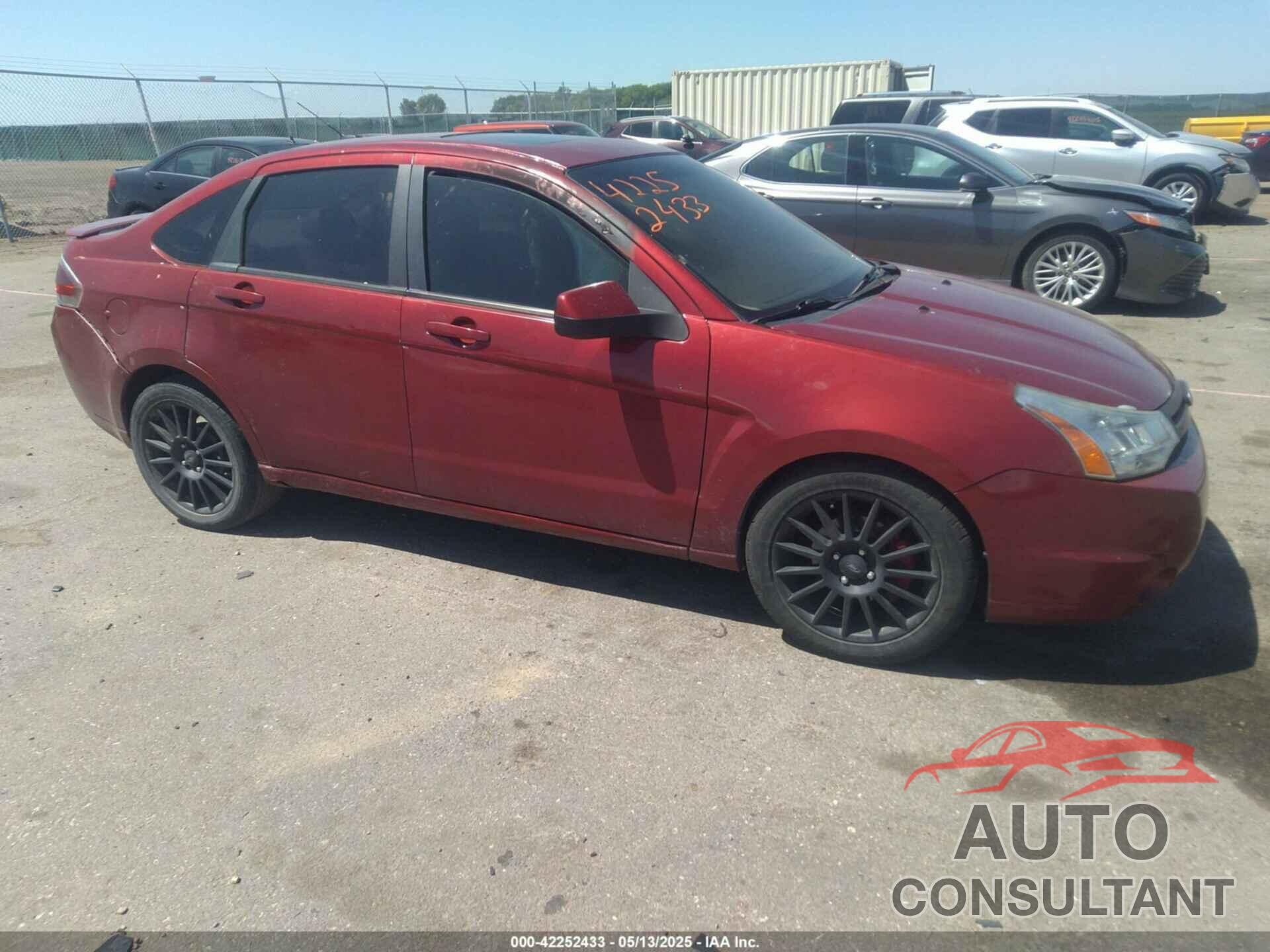 FORD FOCUS 2010 - 1FAHP3GN5AW125419