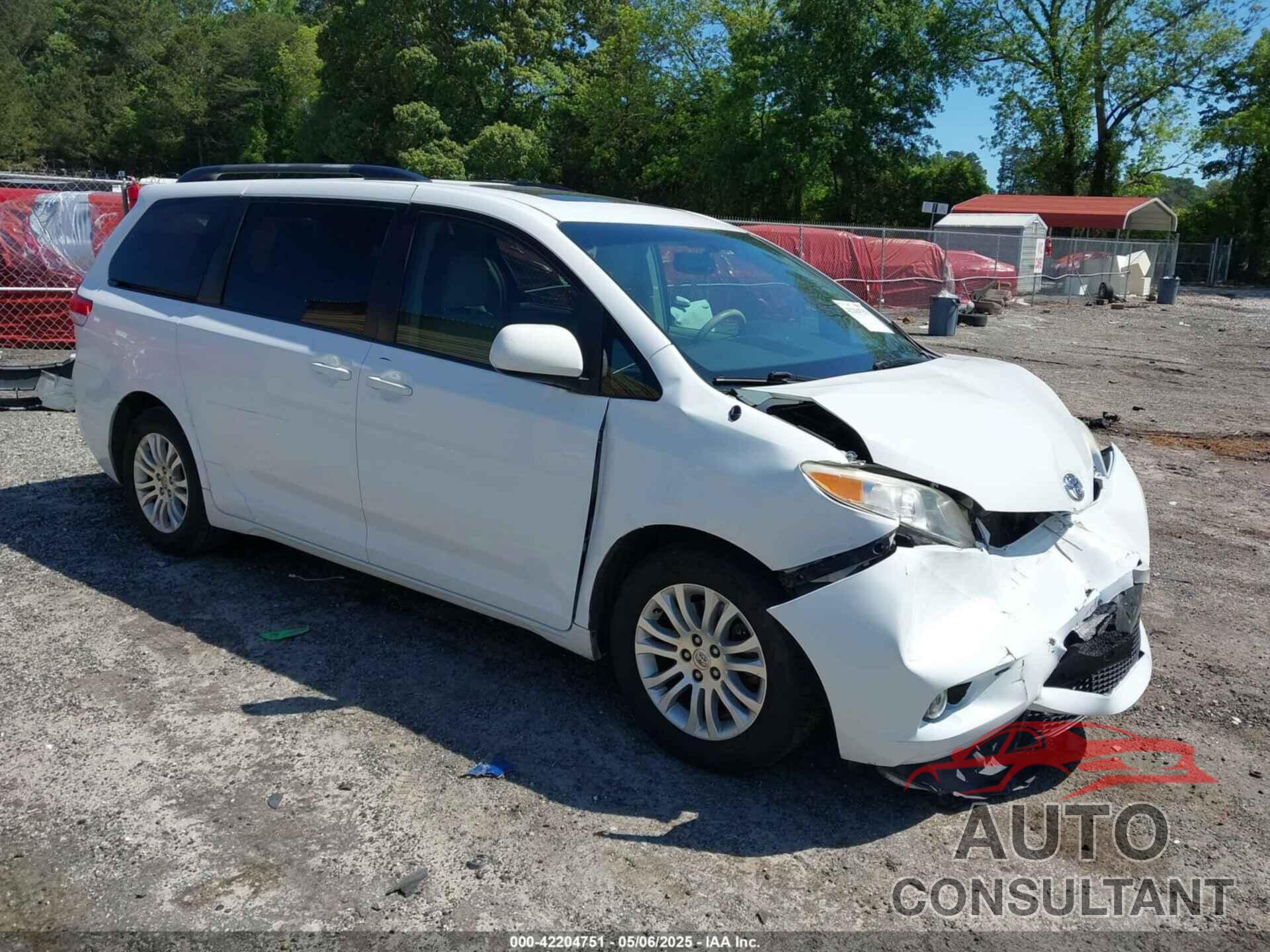 TOYOTA SIENNA 2013 - 5TDYK3DC5DS331792